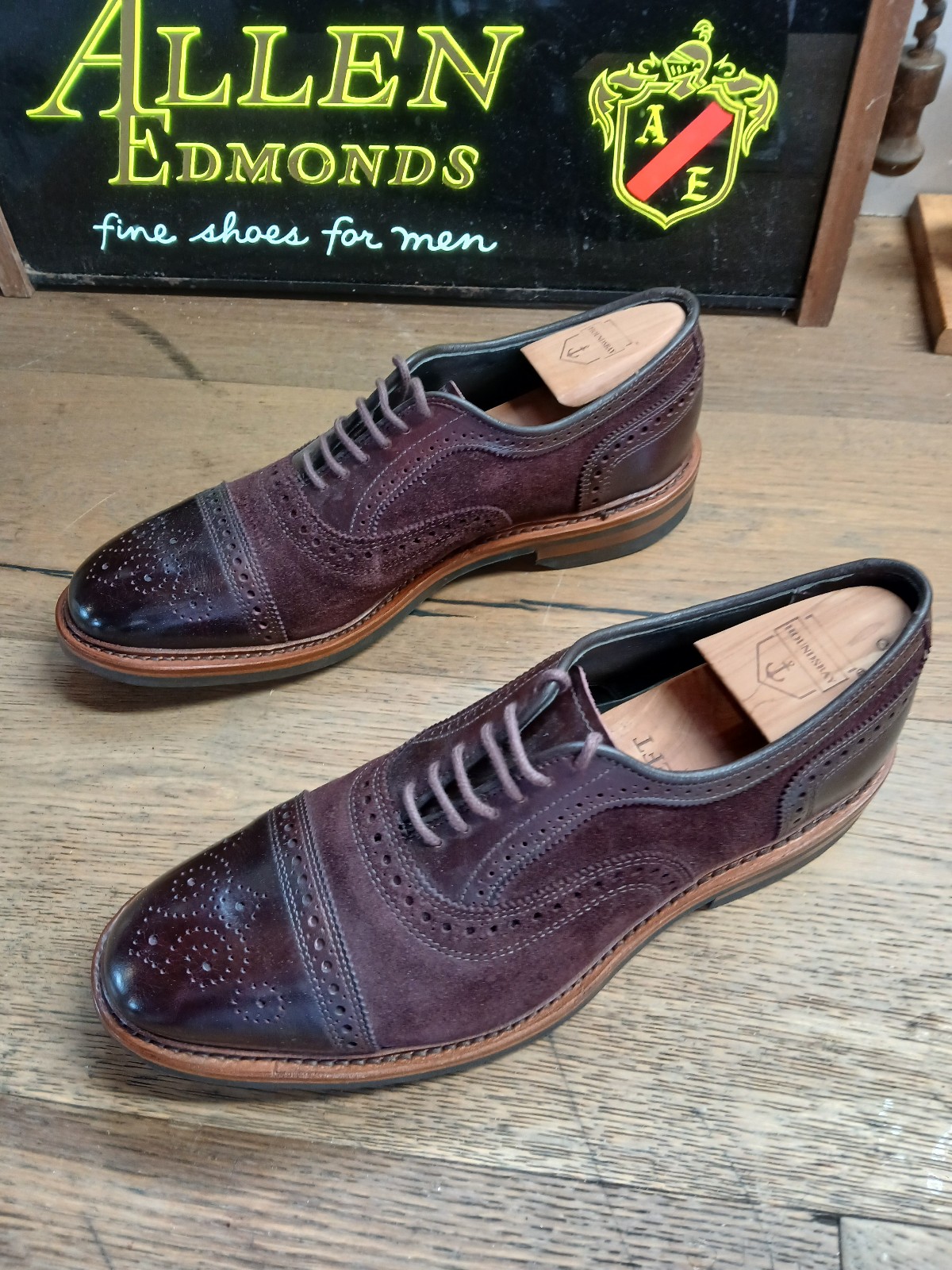 Men's Allen Edmonds Strandmok Rum and Suede 9.5D shoes