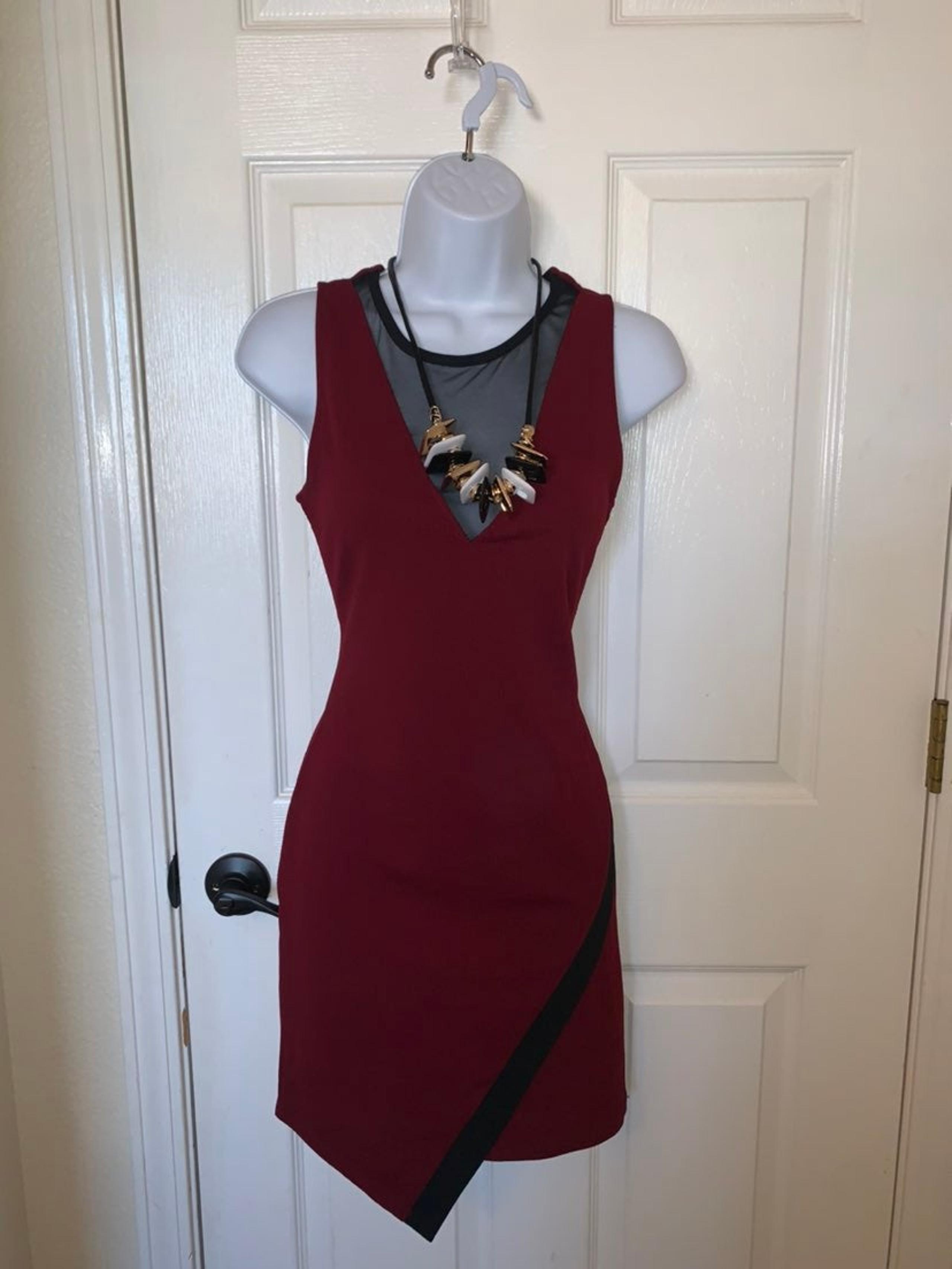 New Agaci black/wine bodycon dress with removable necklace