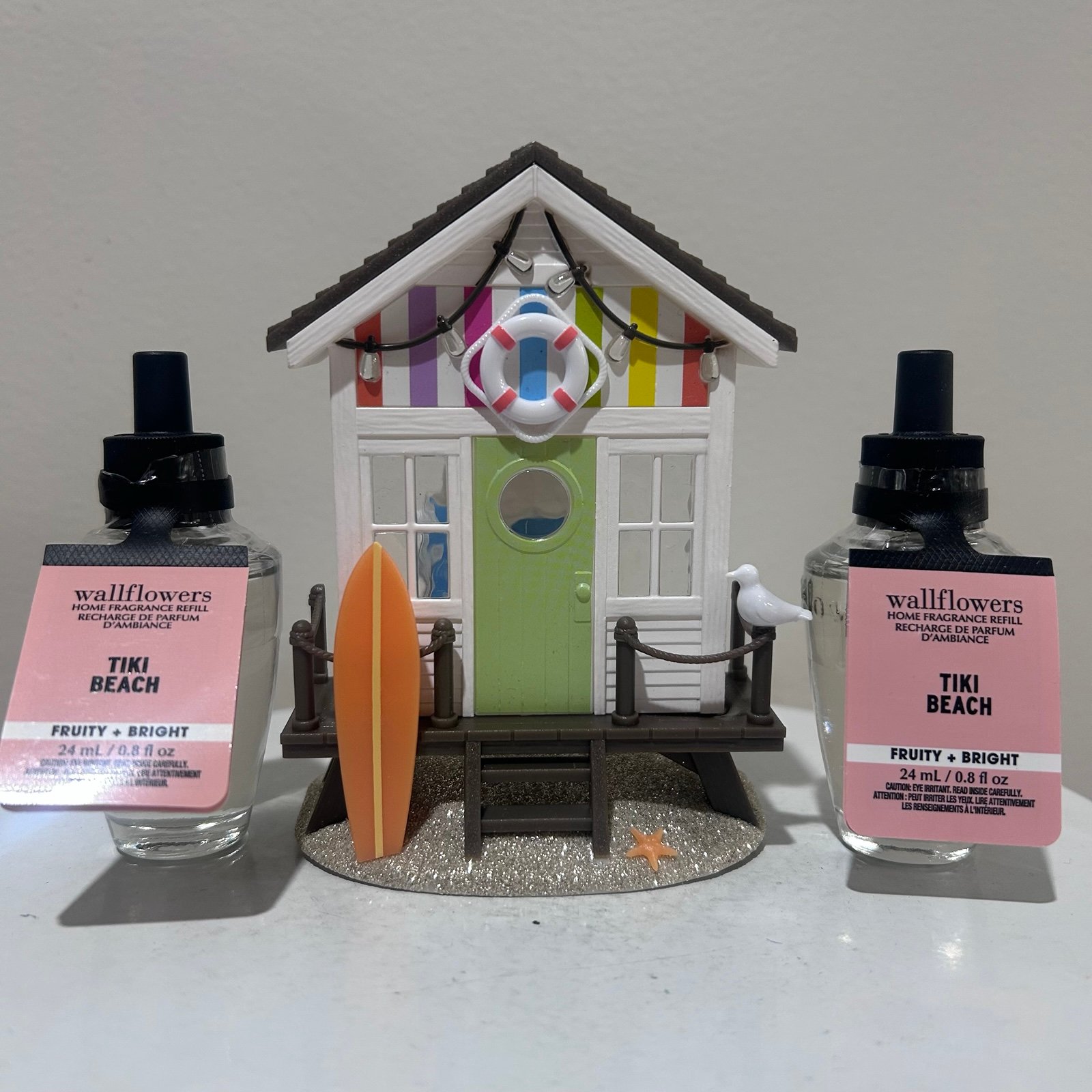 BBW NEW Beach Hut & Surfboard Night Light & (2) Tiki Beach Wallflower Bundle