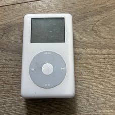 Apple iPod Classic 60gb 4th gen flickers off and on parts or repair