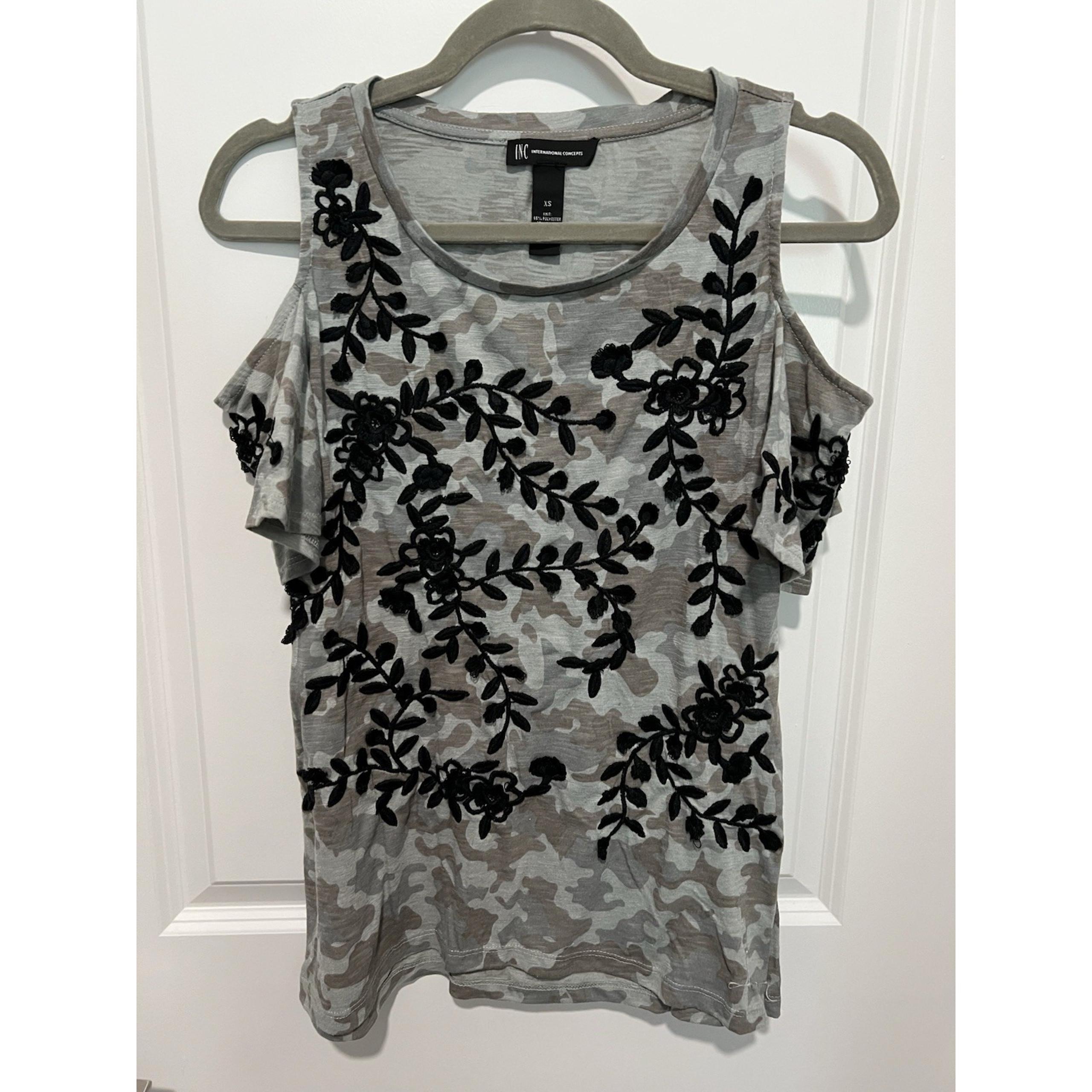 Inc International Concepts Women's Camo Embroidered Cold-Shoulder Top Size XS