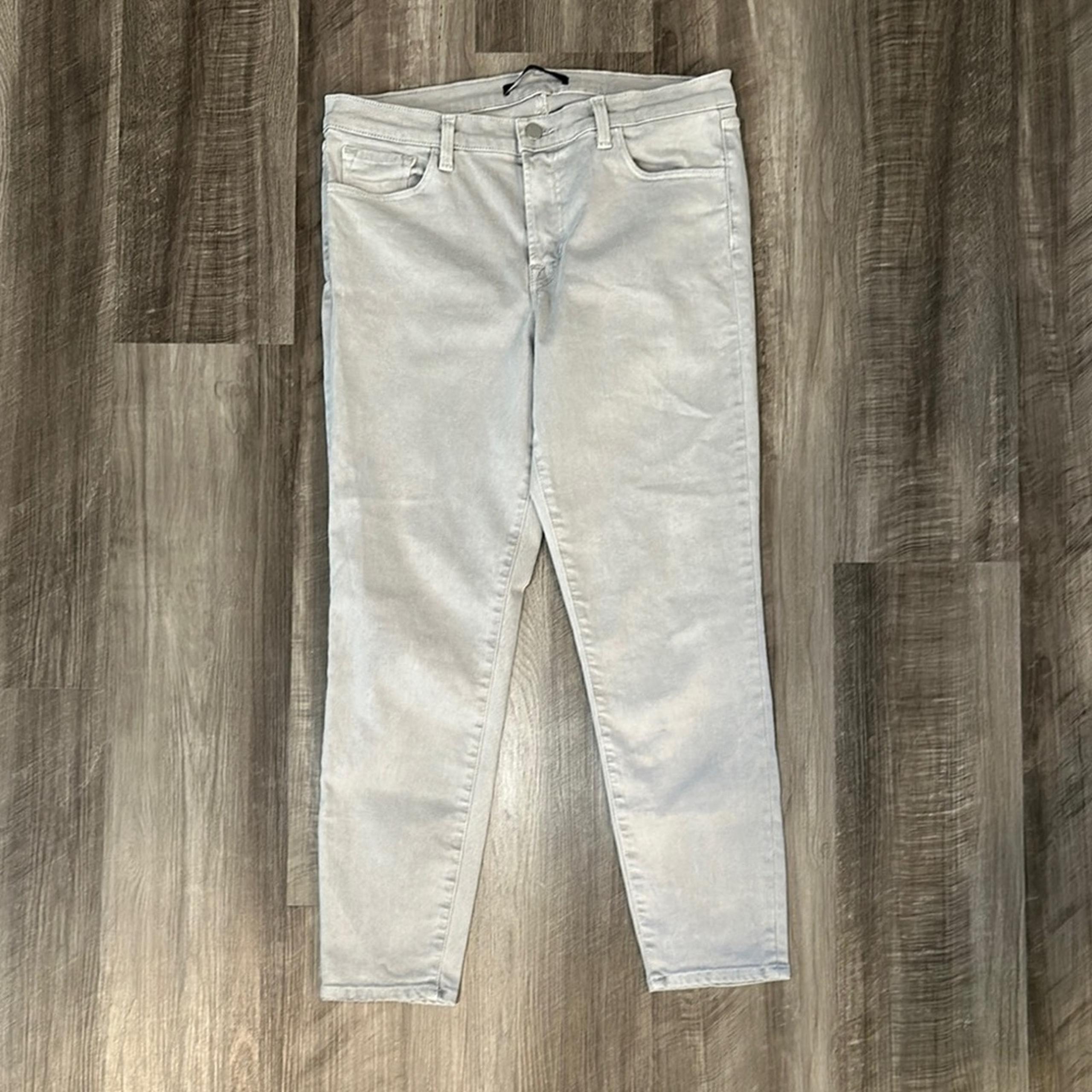 J Brand Mid Rise Cropped Skinny Jeans - 31