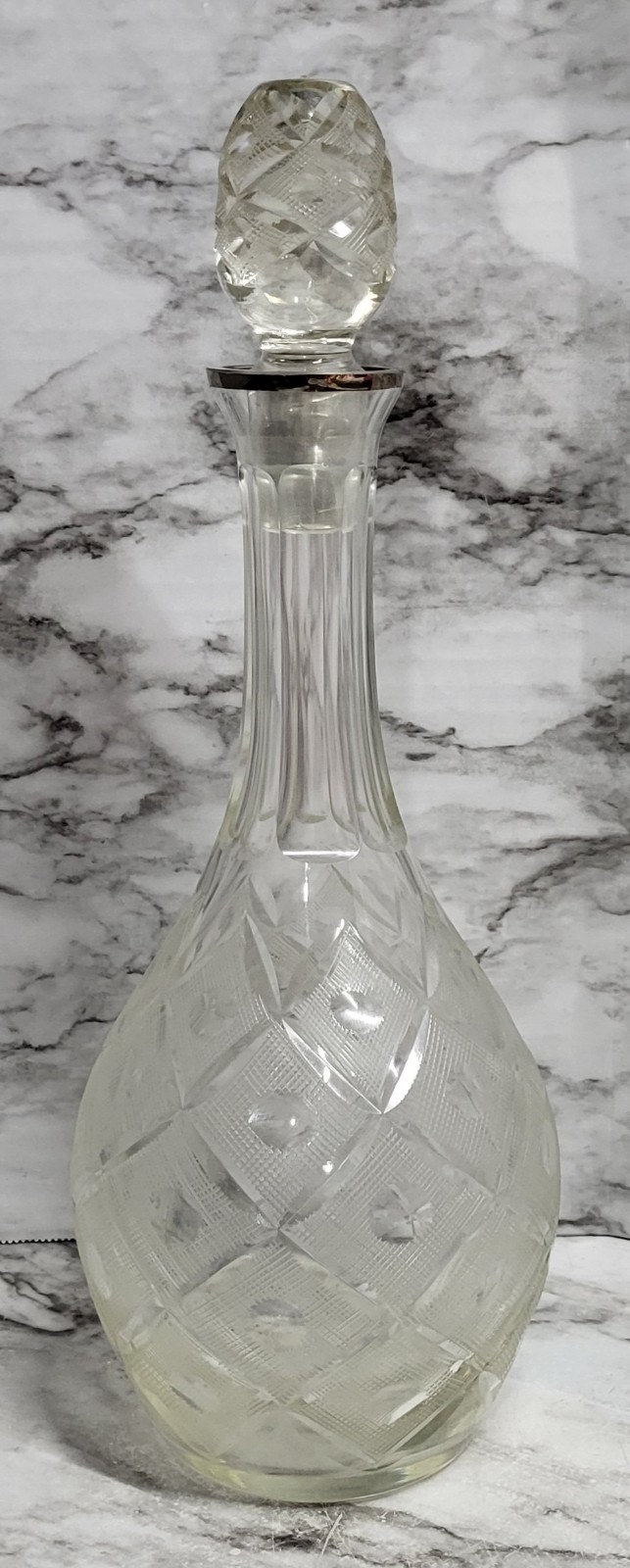 Gorgeous Vintage Decanter w/Stopper