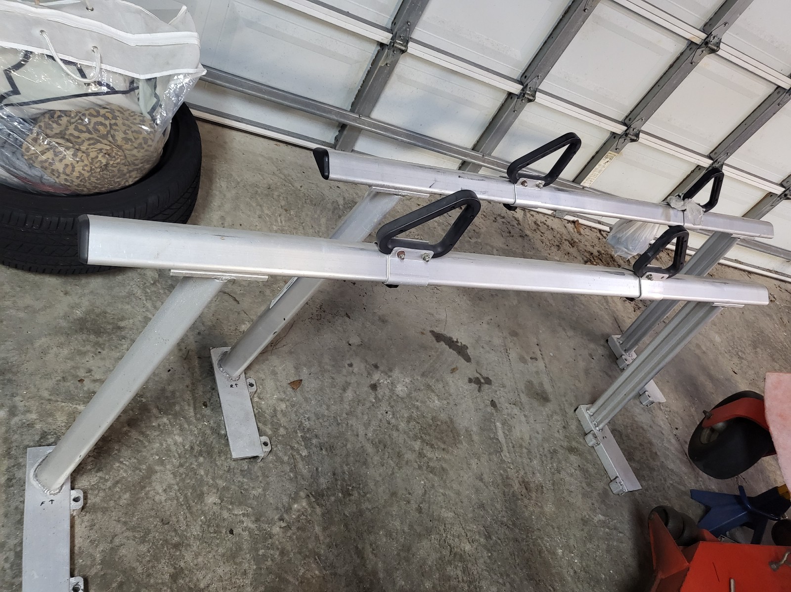 Aluminum ladder racks