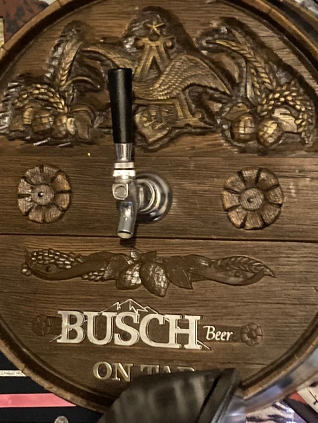 Busch Keg Display Wall Mount Decor.