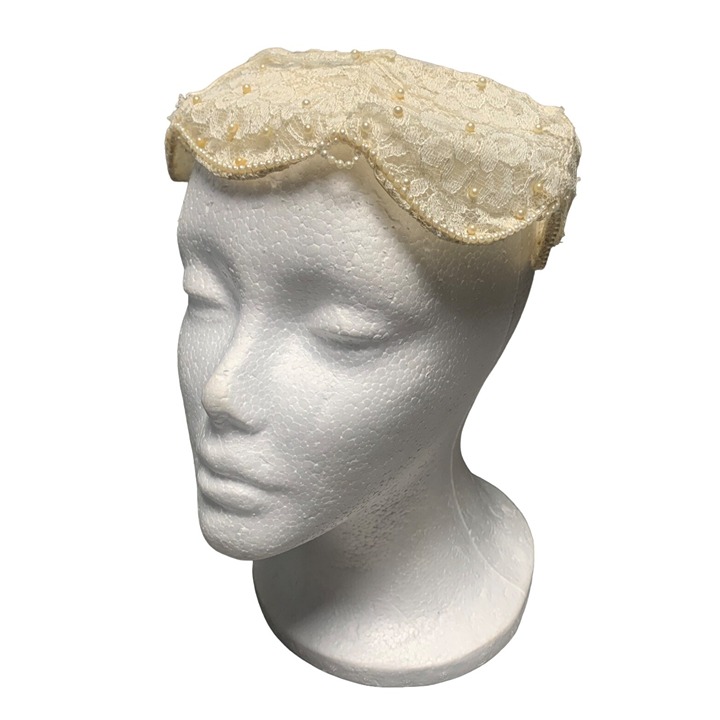 Vintage 1950s Vogue Bridals Ivory Beaded Lace Bridal Headpiece