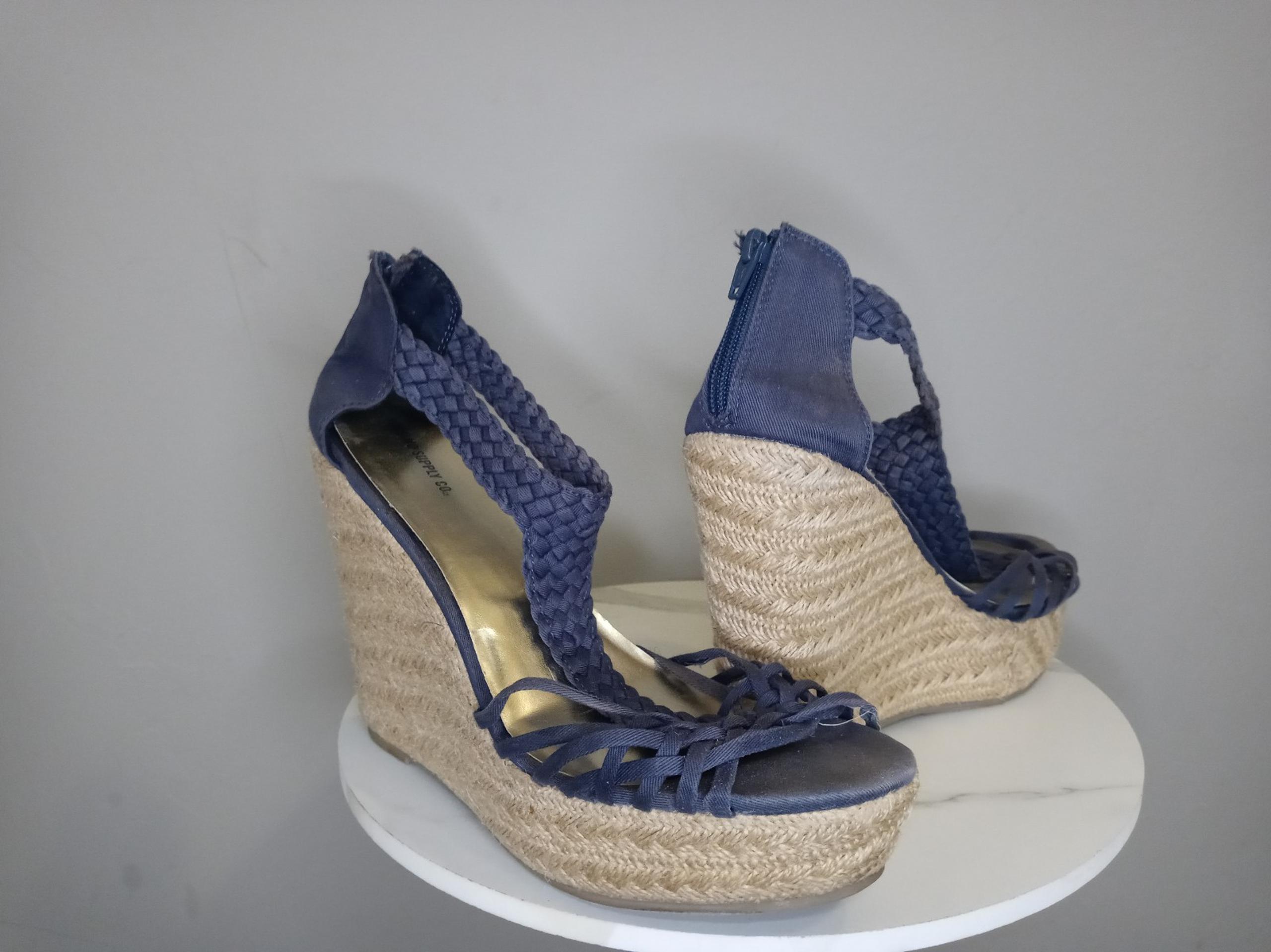 Mossimo Supply Co  Wedges Women’s Shoes Cork Heel Navy Blue Woven Sandals 11