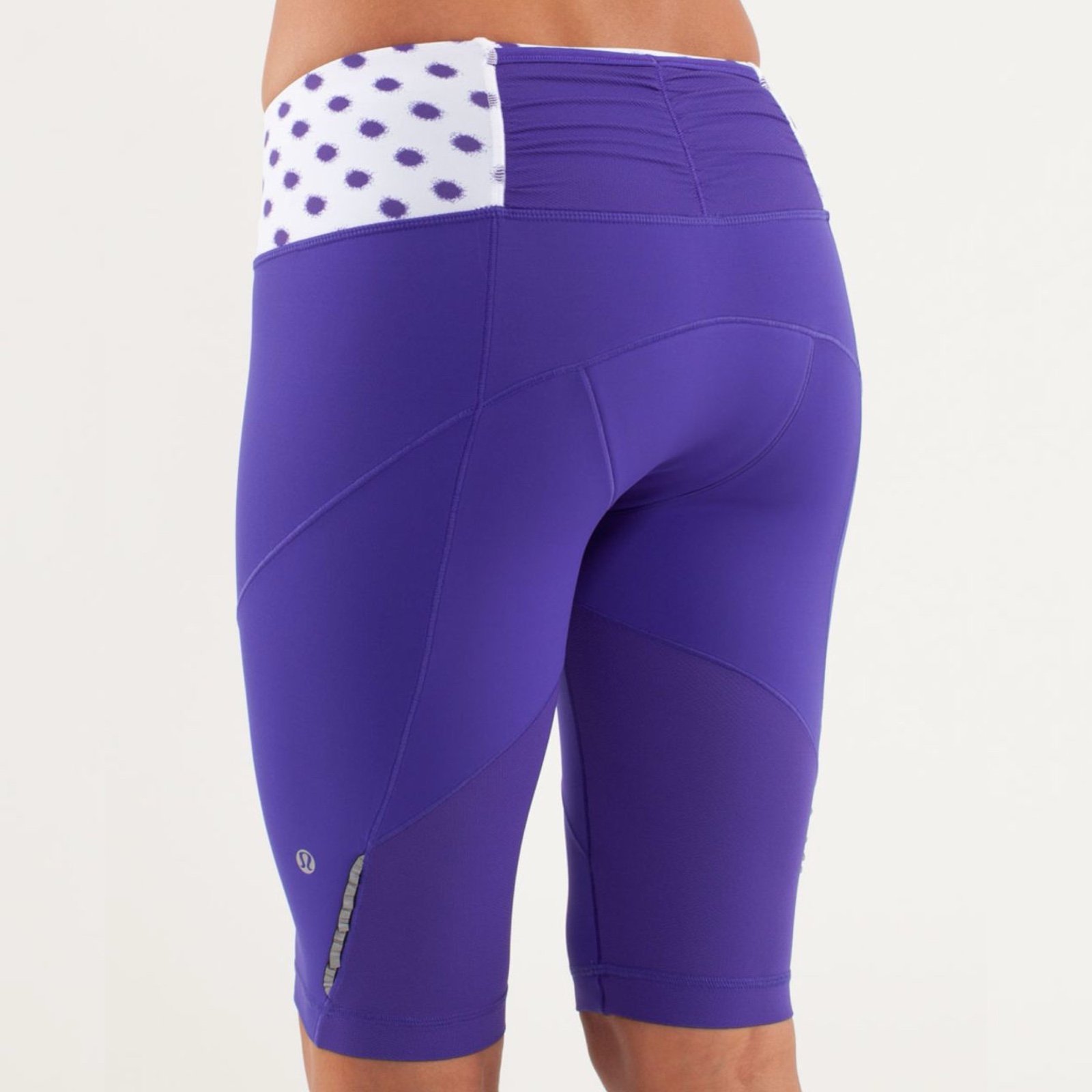 RARE Lululemon Presta Padded Short Sz 4