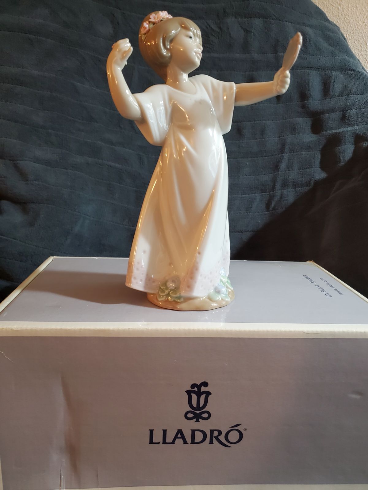 Lladro delightful