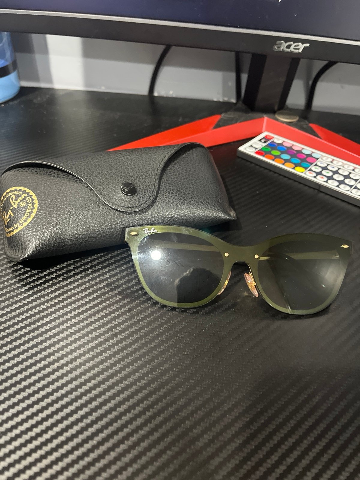 Ray-Ban