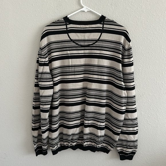 Hugo boss men’s XXL sweater