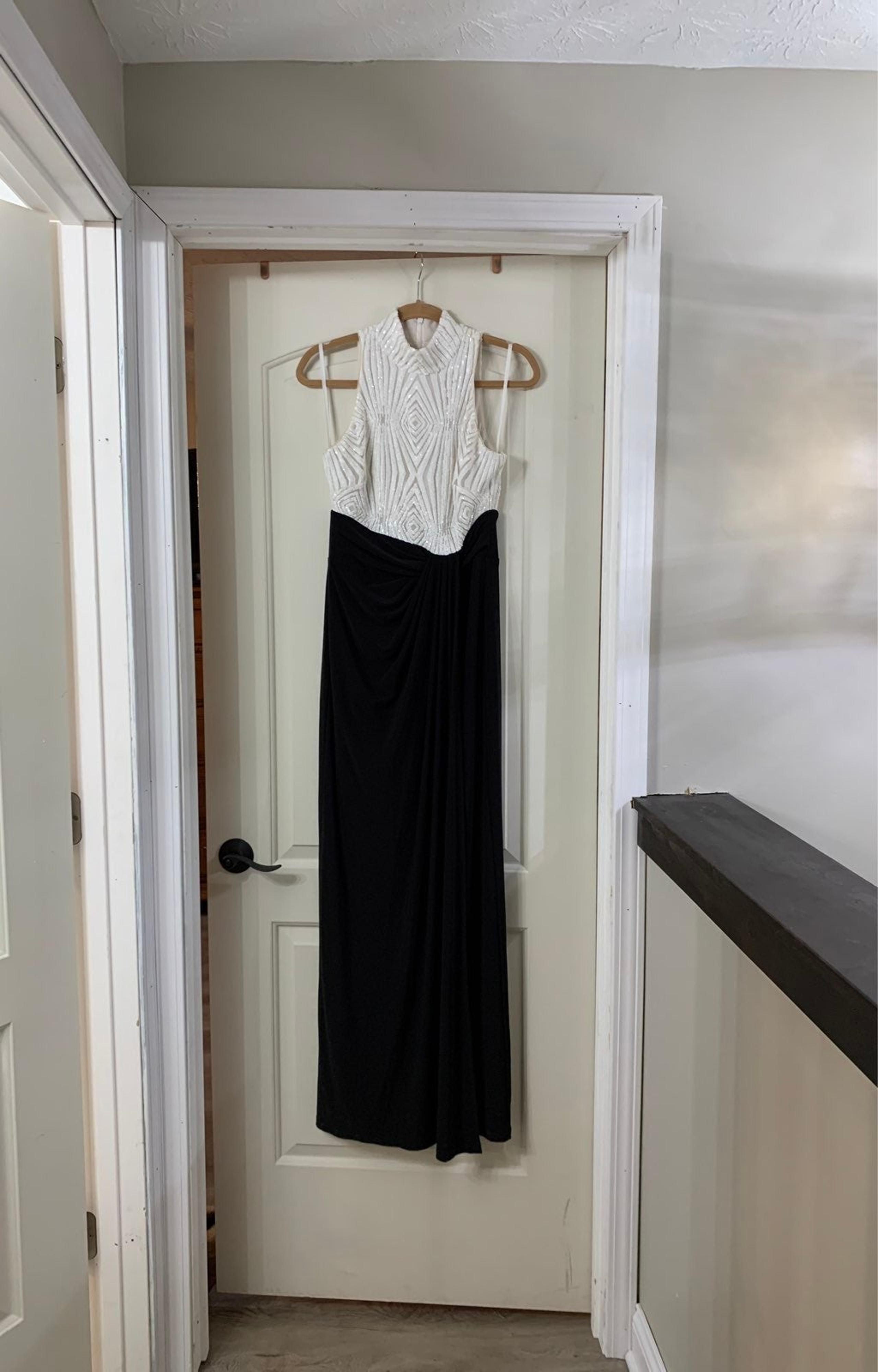 Formal Gown/ Ball Gown