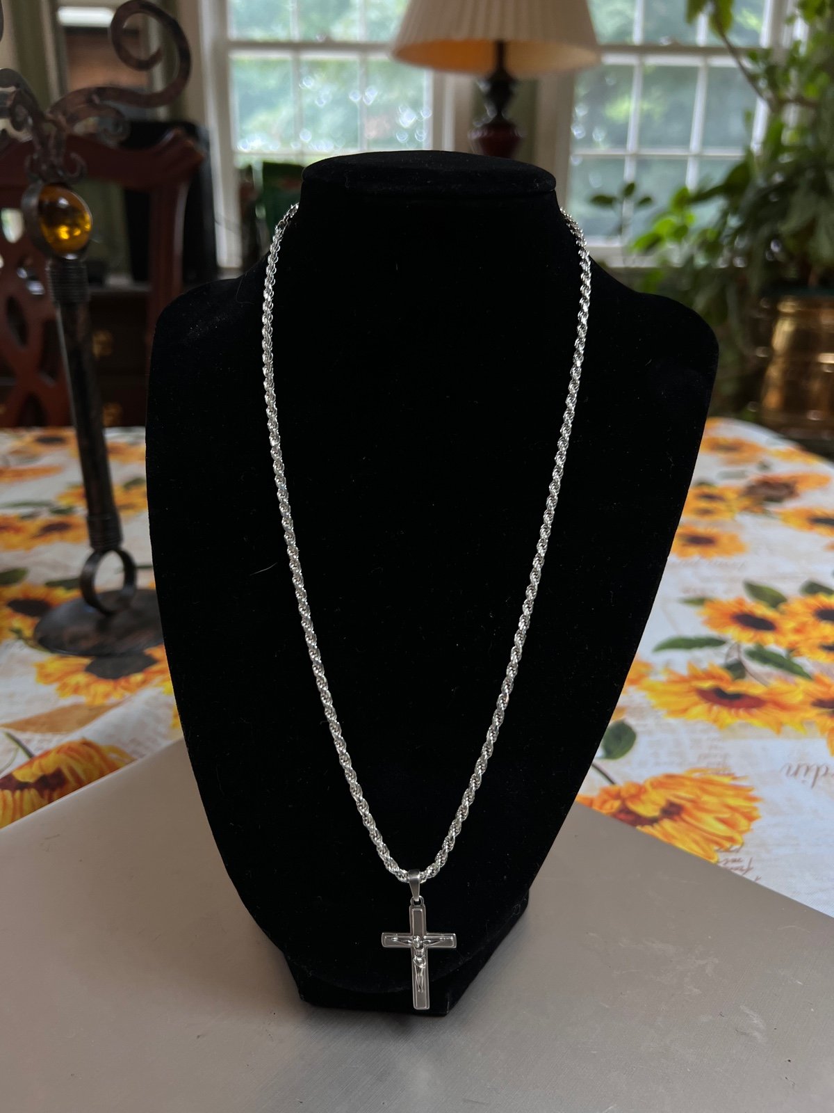 3mm Sterling Silver rope chain with crucifix