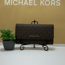 Michael kors trifold wallet