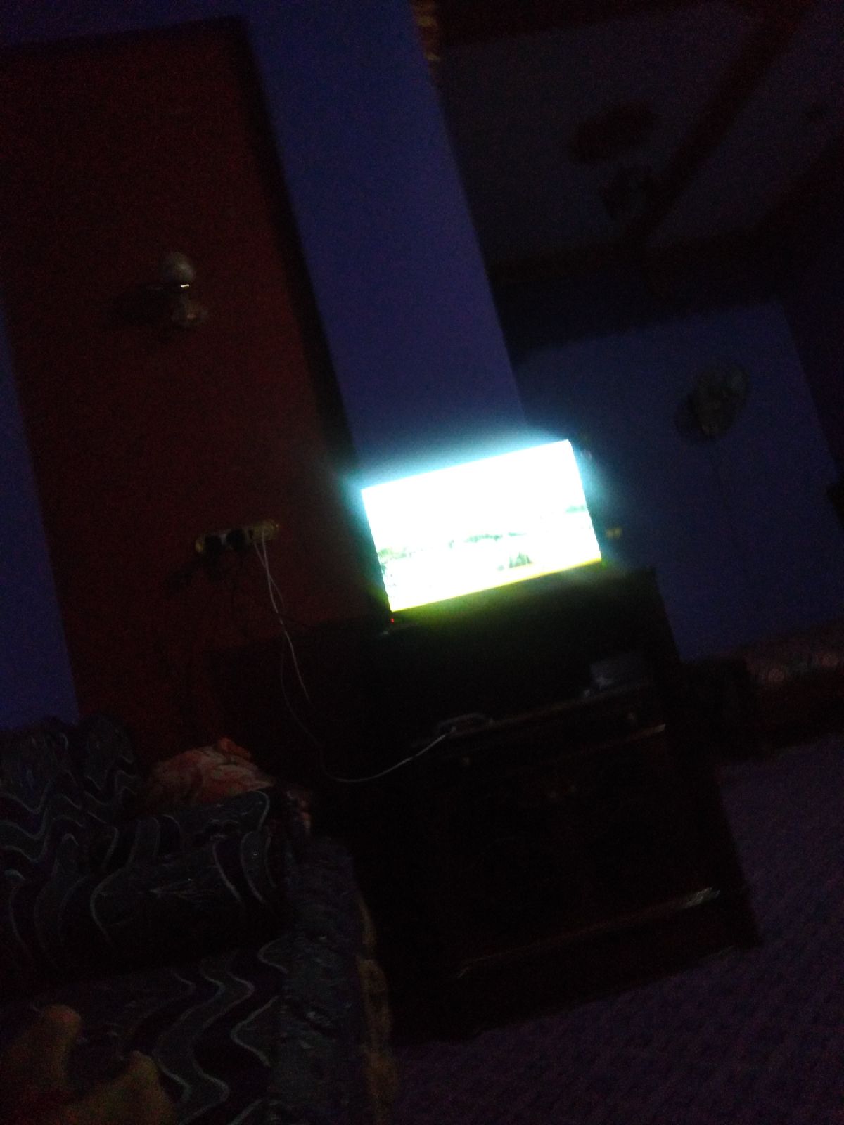 tv flat screen
