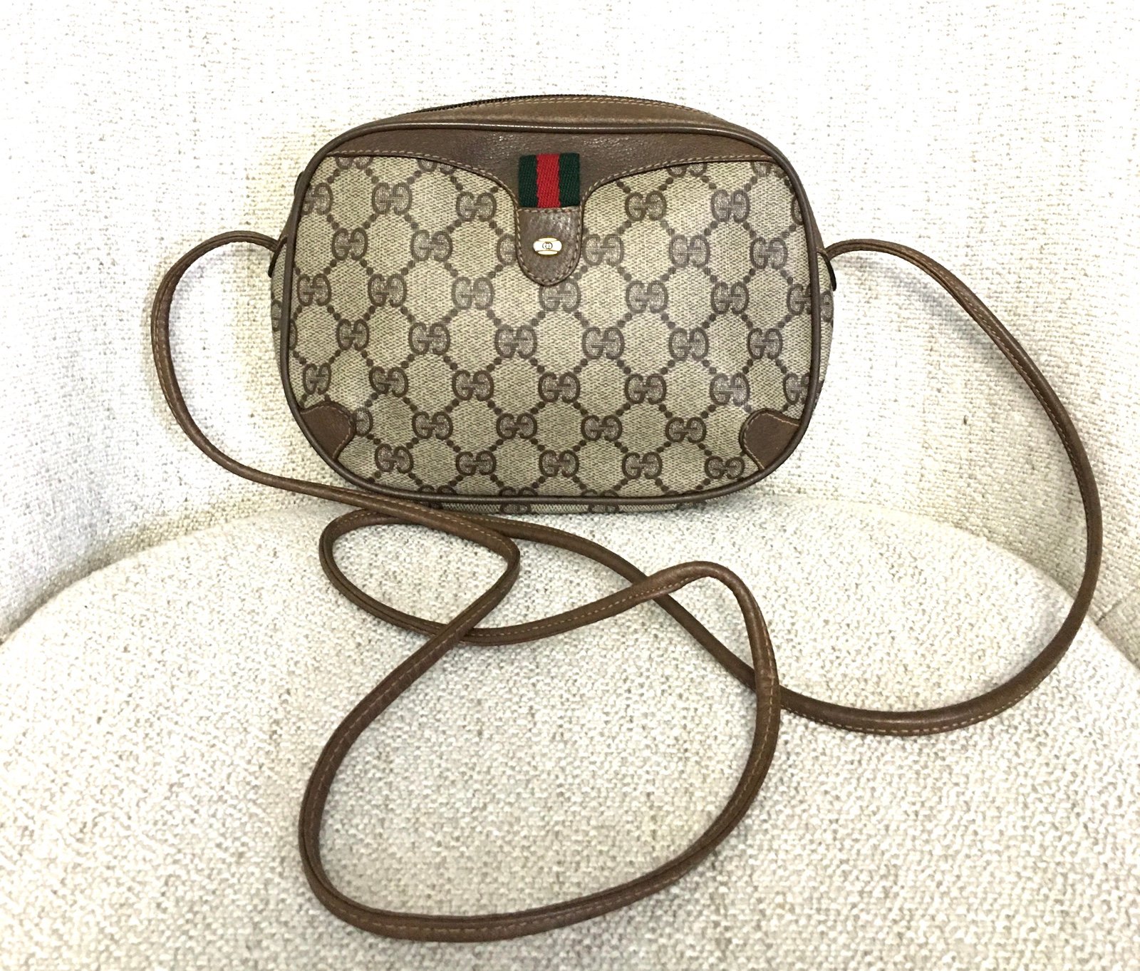 Authentic Gucci crossbody bag