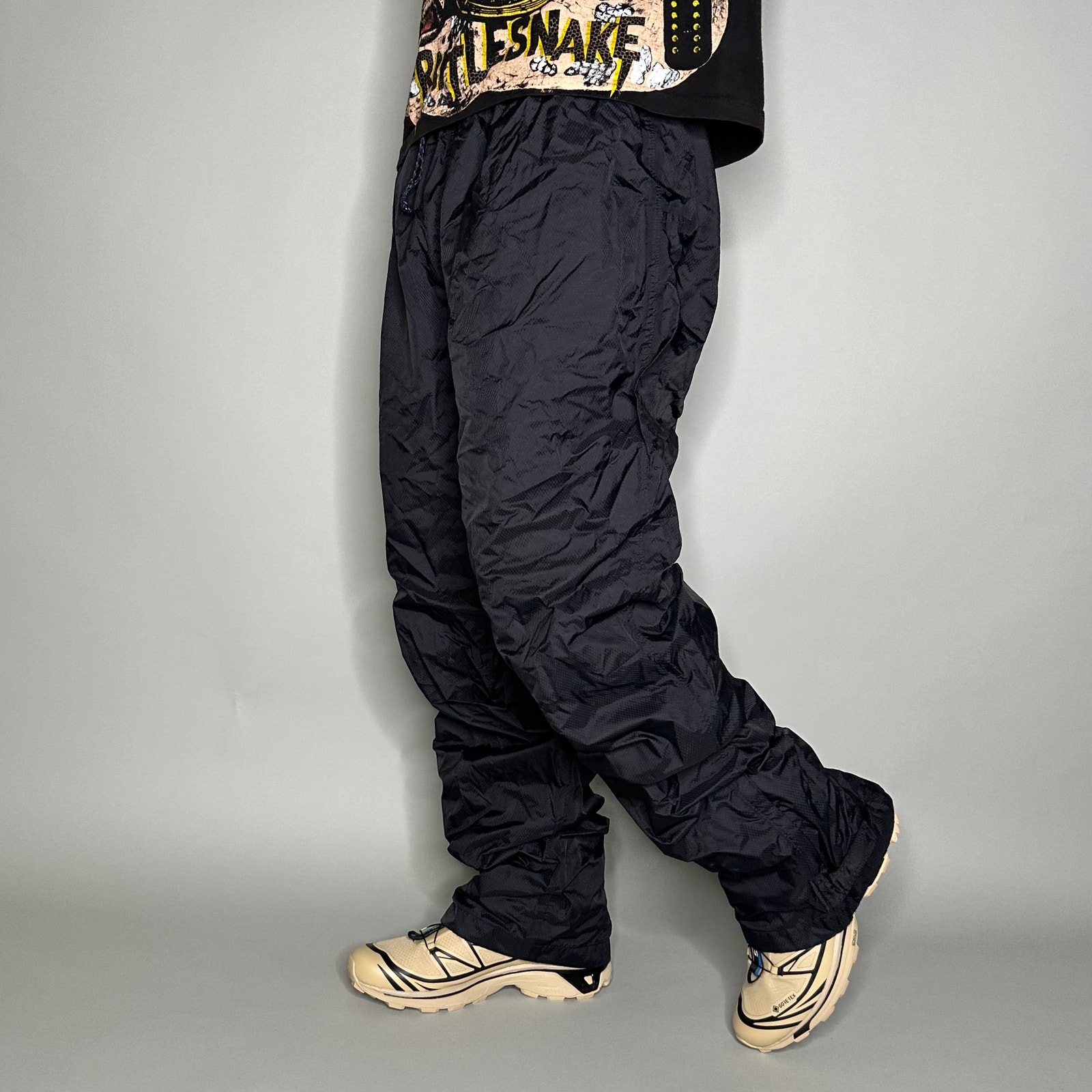 Vintage Columbia Track Pants Black Nylon Sweatpants Baggy Wide Leg Mesh Line 90s