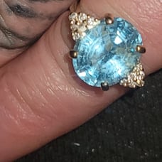 14KP Blue Topaz & Diamond Cluster Accented Ring  Size 7 1/2
