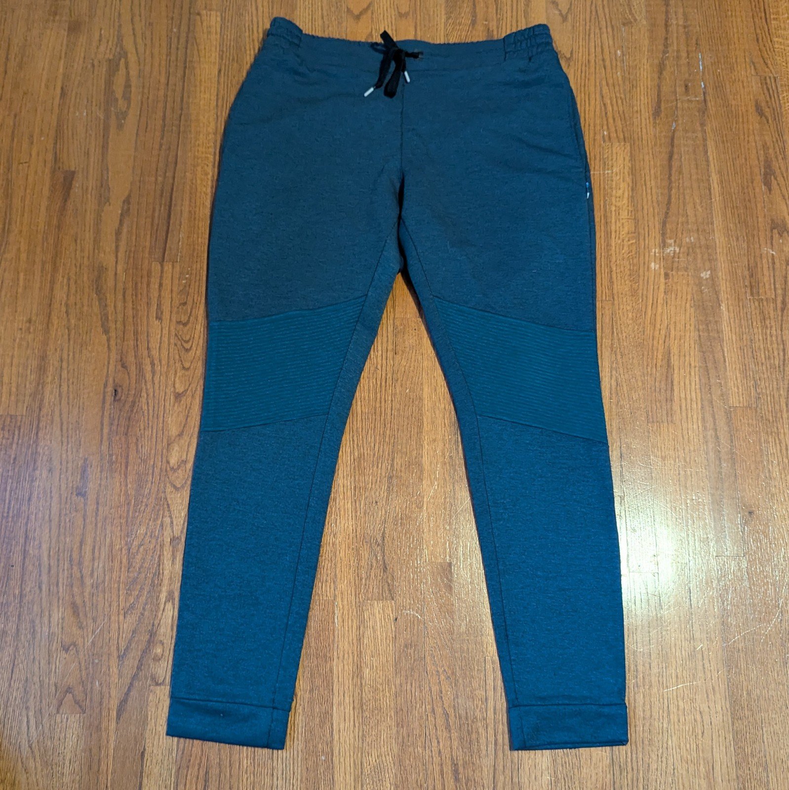 On Cloud Running | Jogger Sweat Pants | L