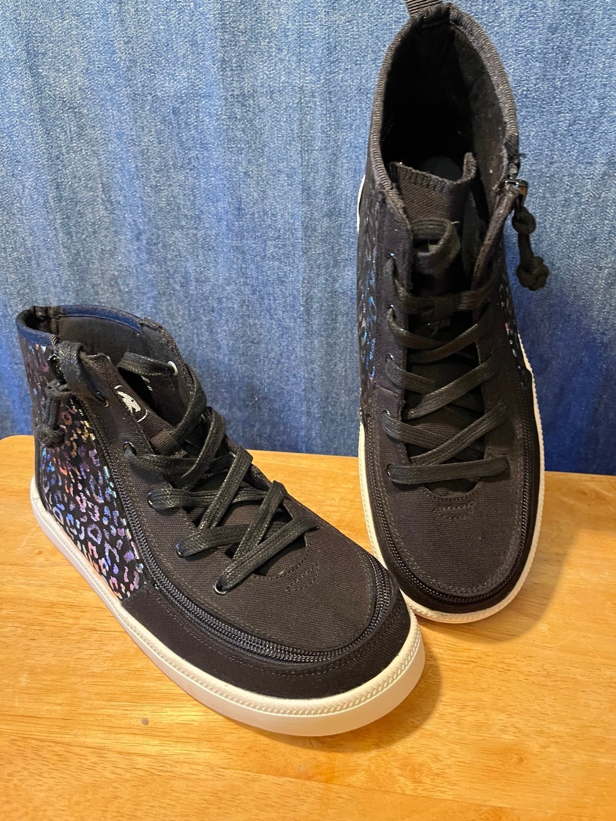 BILLY Footwear Women’s Haring Hi-Top Sneaker Black Iridescent Cheetah 7 Adaptive