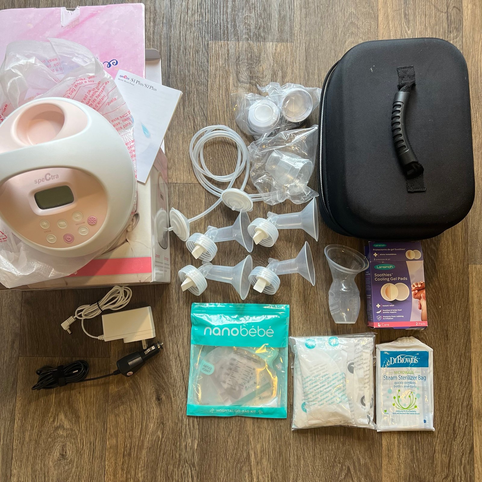 Spectra S2 Electric Breastpump + Car charger + Case + Extra accessories *READ*