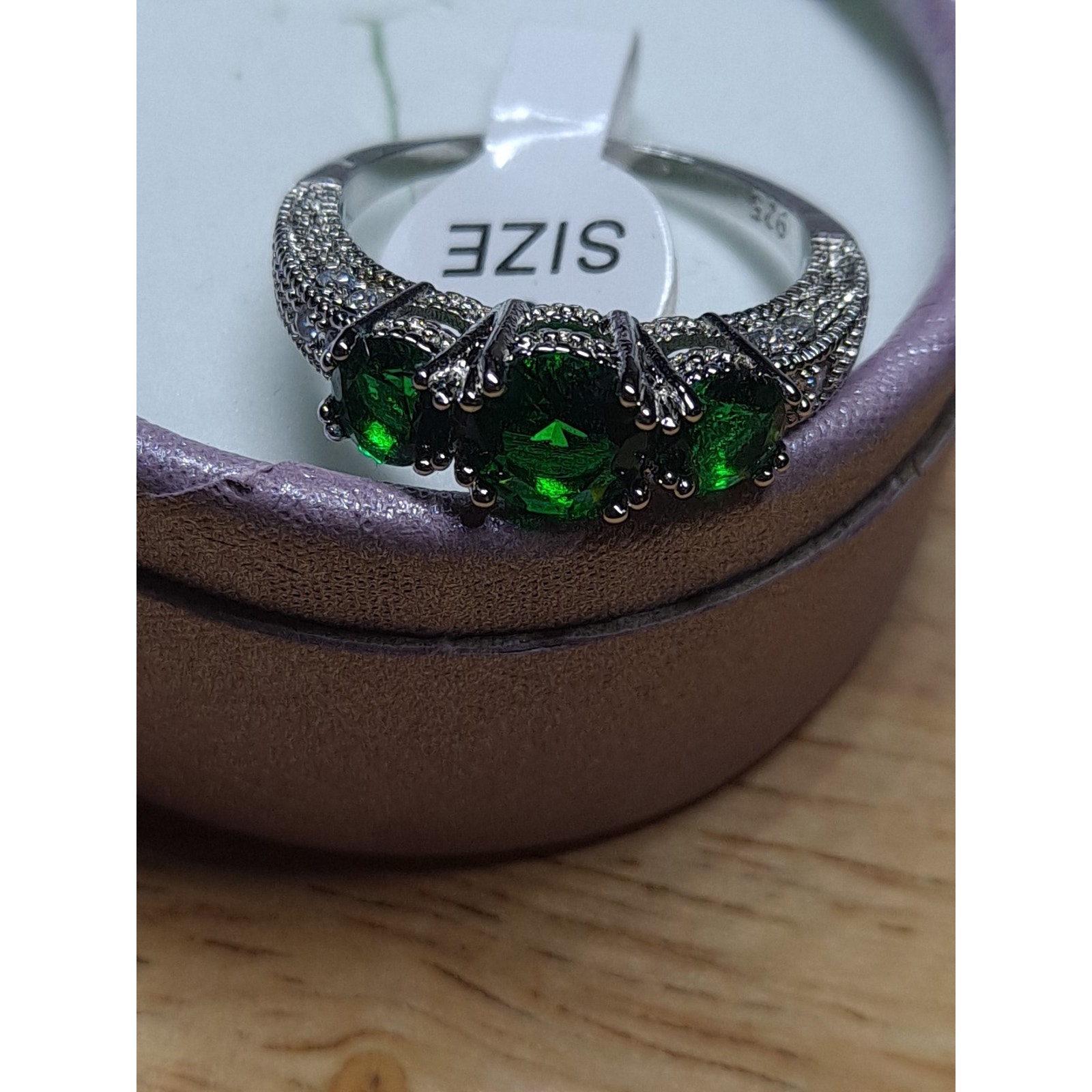 Sterling 925 Silver Green & White Stone Band Ring Sz 9 New