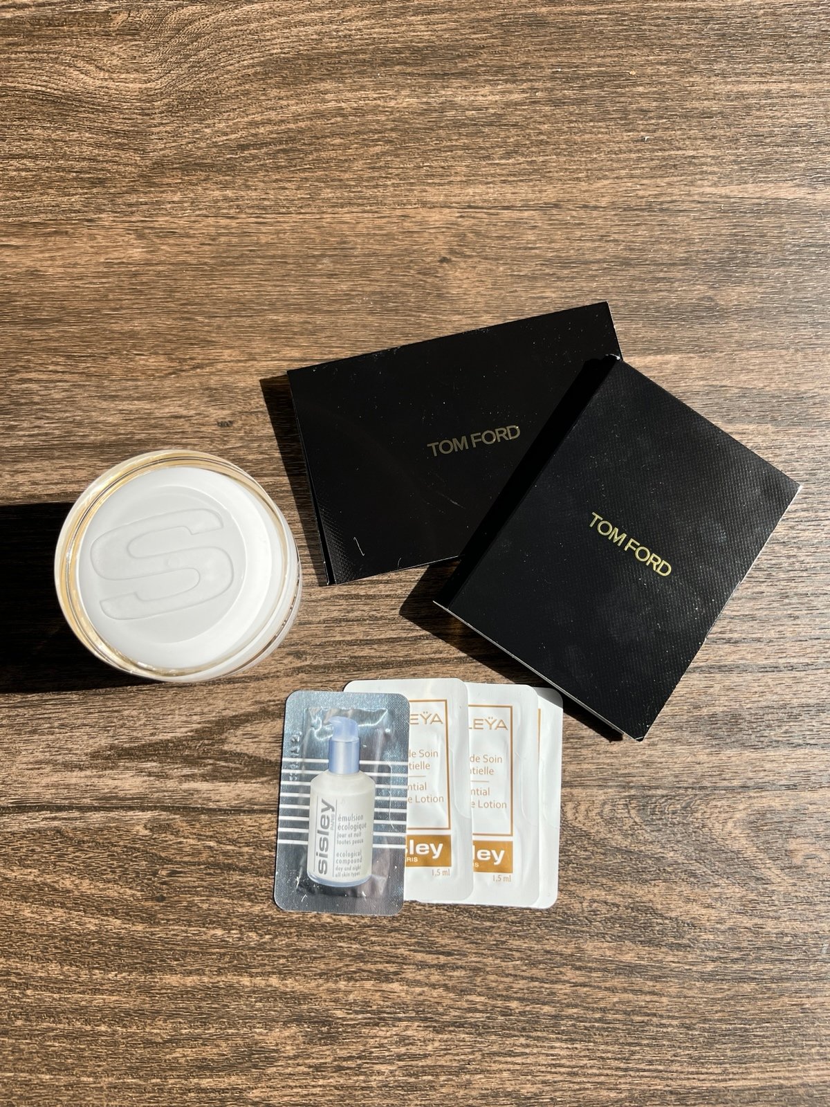 Sisley Paris - Sisleya Lintegral Anti-aging Cream 1.6oz + Luxury Samples