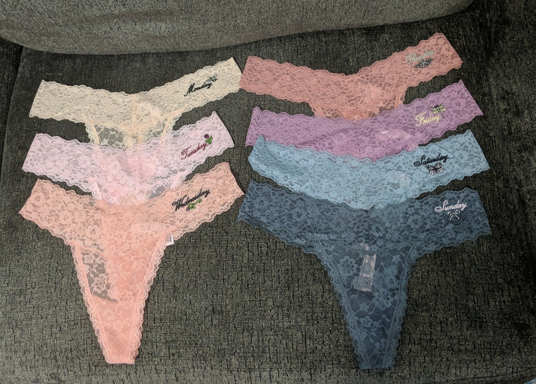 Victoria's Secret 7-Pack Lace Thong Panties, Size Large