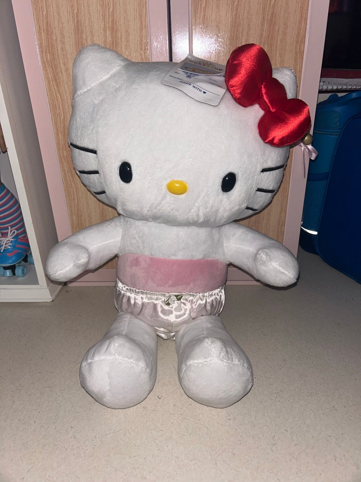 Hello Kitty build a bear Sanrio red bow new with tags holiday