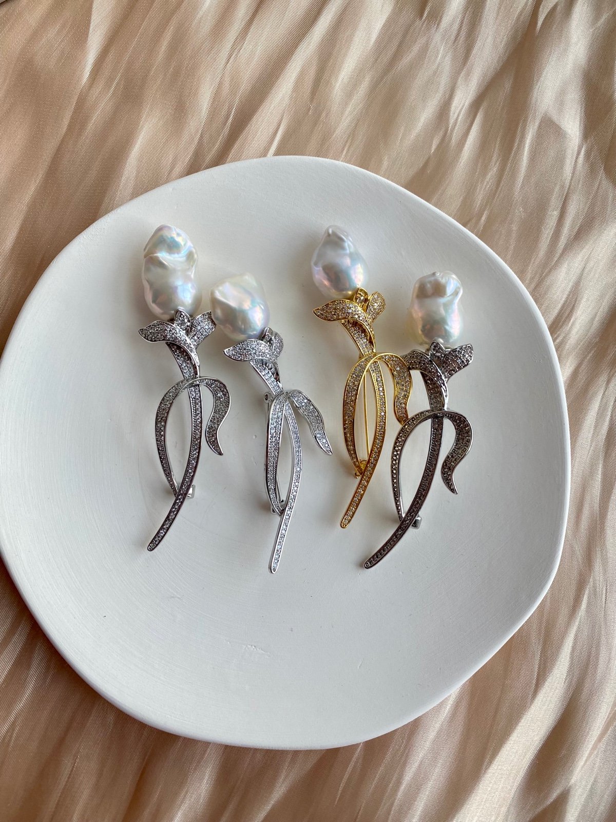 Flame ball baroque pearl brooch