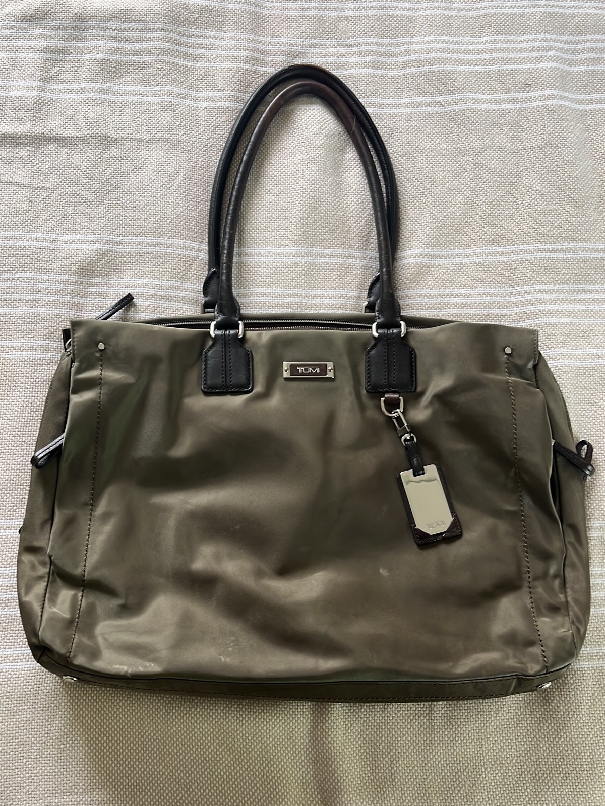 Tumi Travel Purse Olive Green