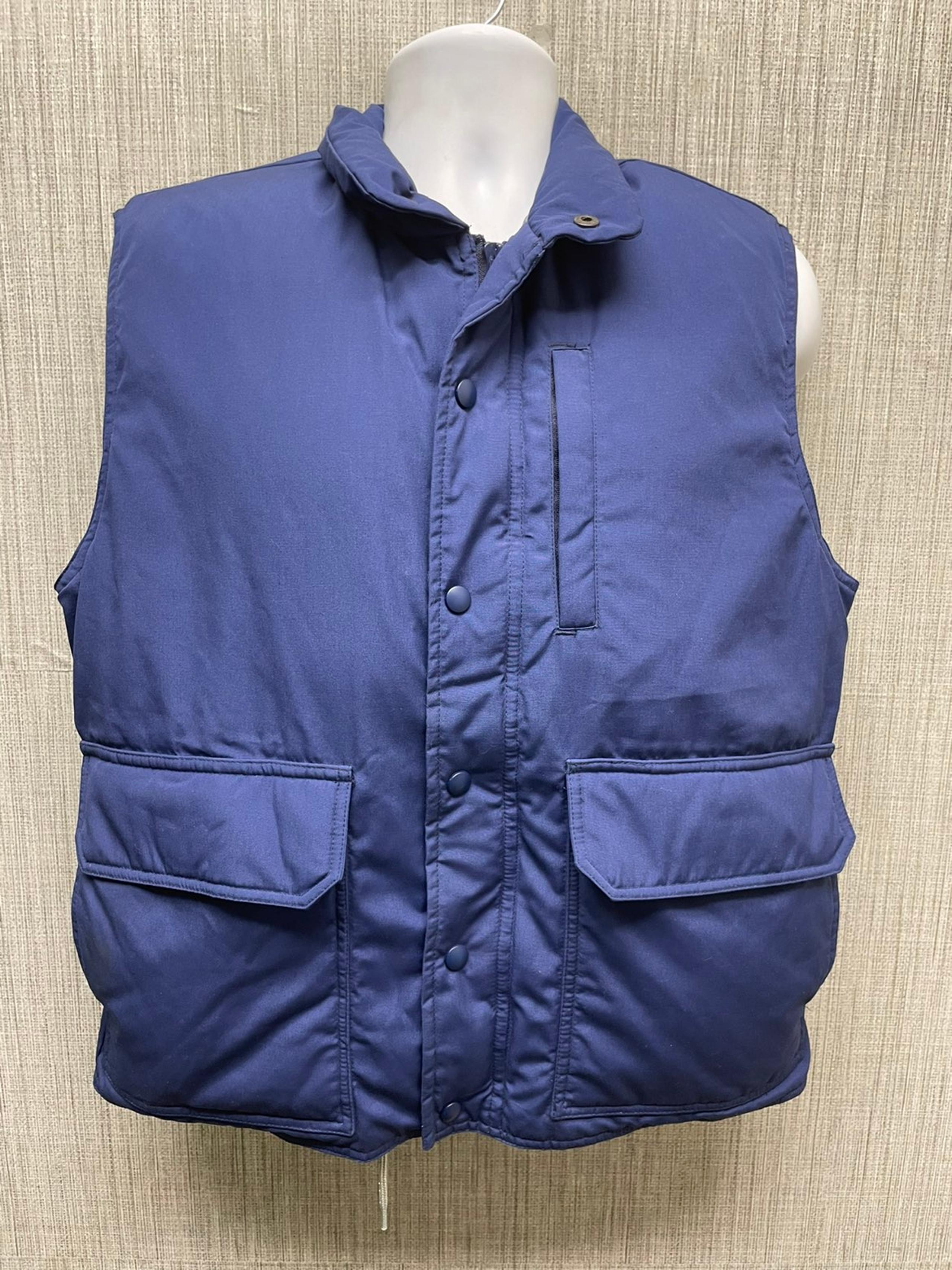VTG Orvis Polyester Blend Dark Blue Puffer down Vest Mens L