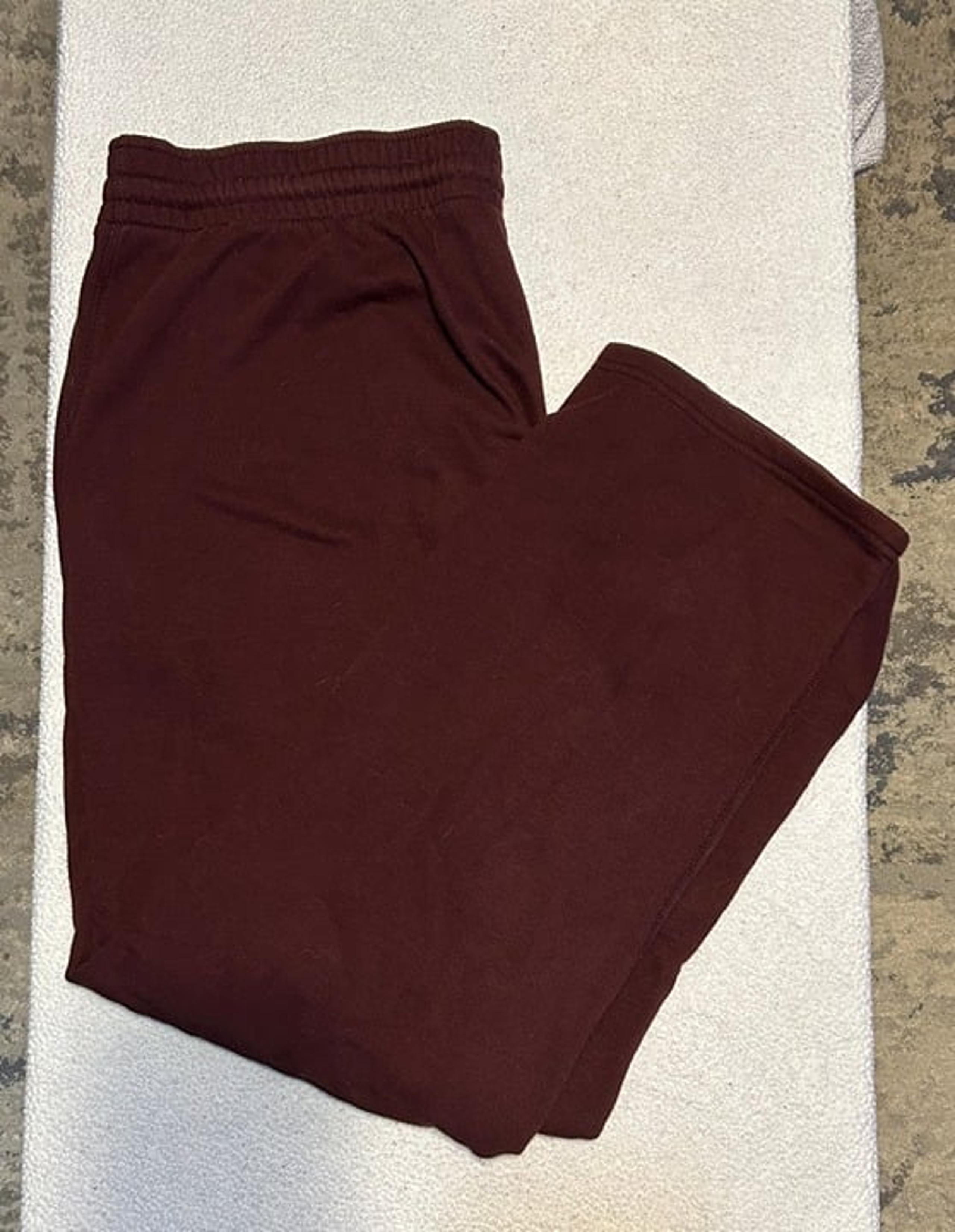 Men's Old Navy Burgundy Sweat Pants