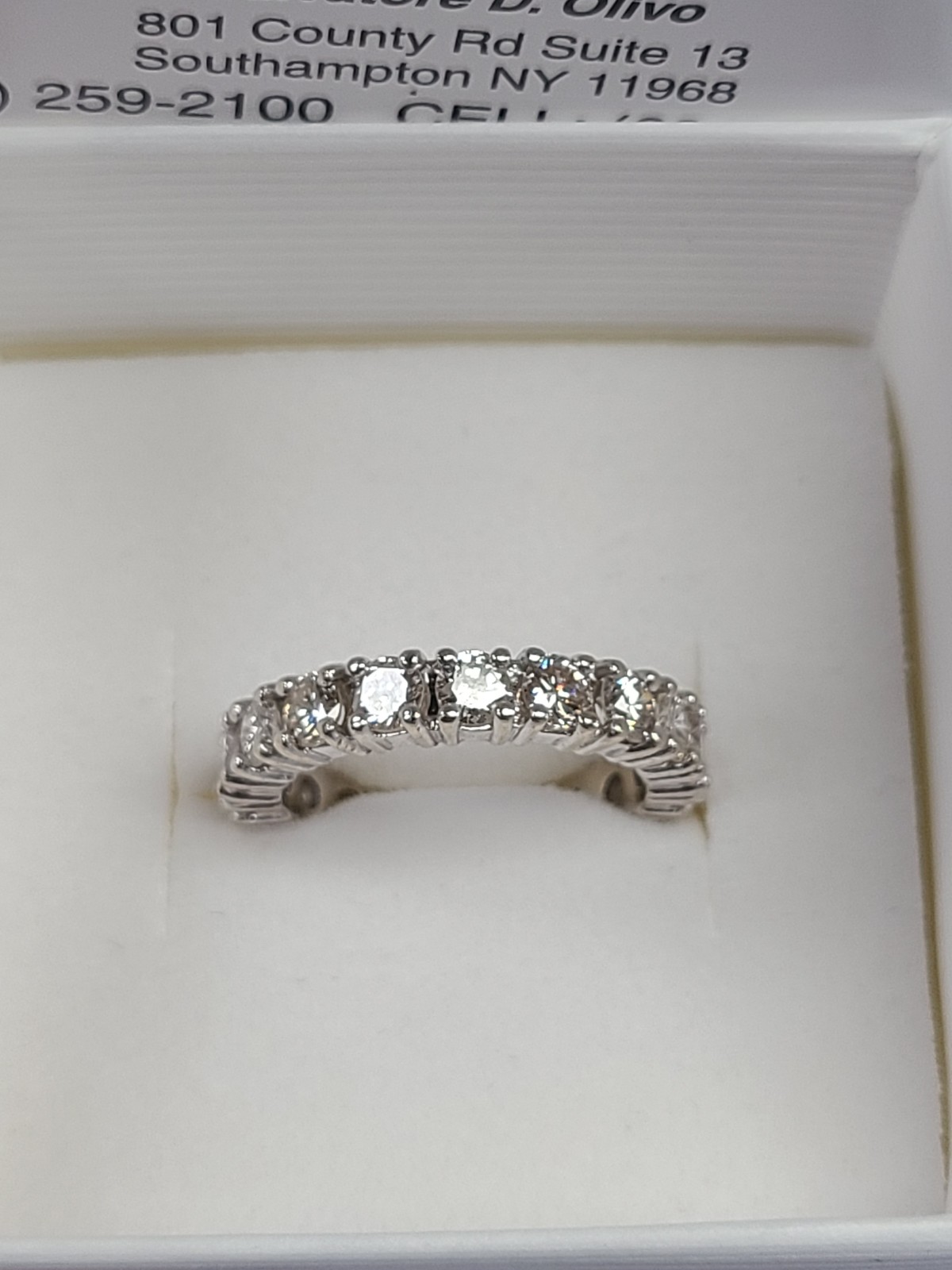 14kt .585 white gold natural diamond eternity band / ring size 6.25  // 4.3 gram