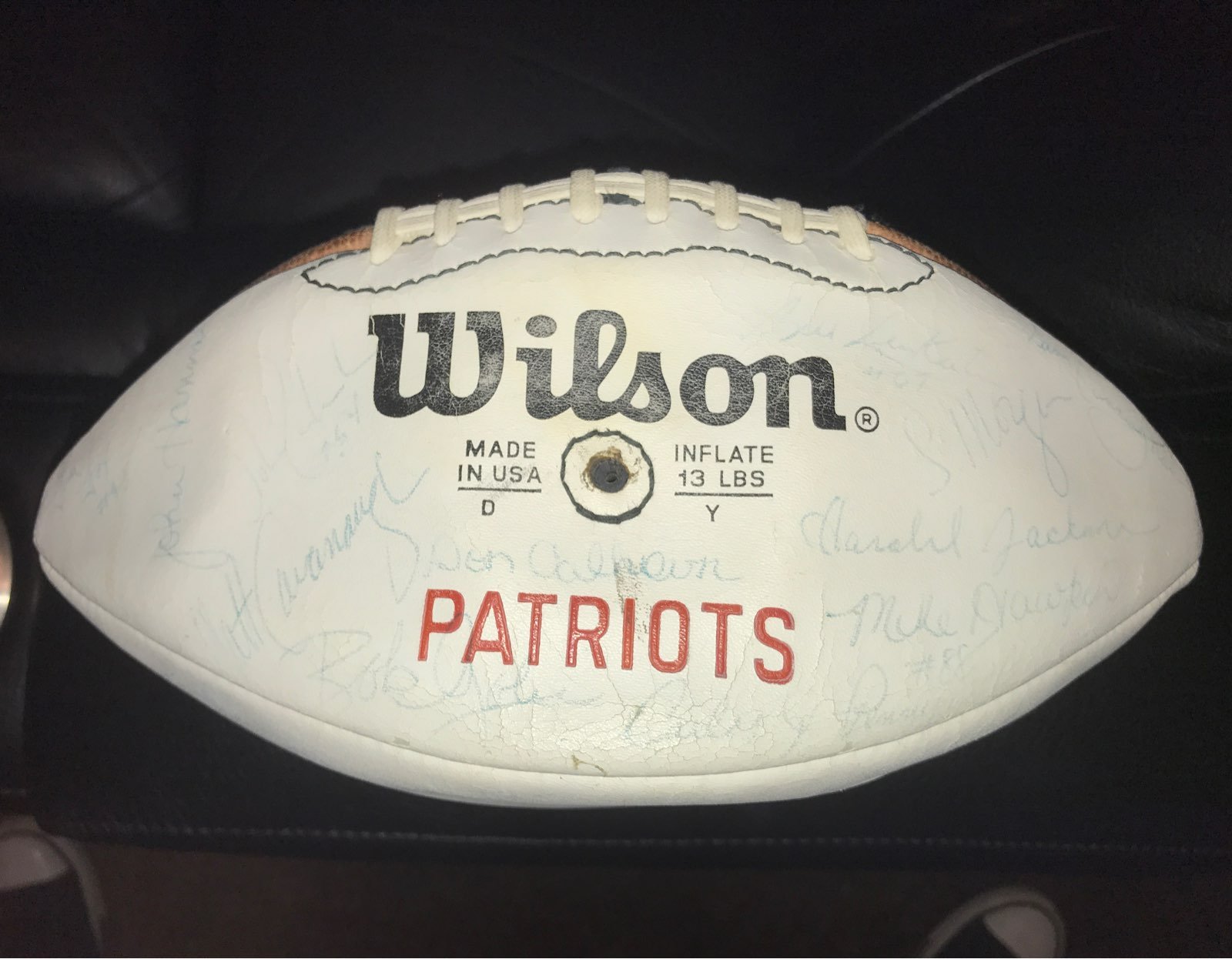 Patriots Signed NFL Football (N)