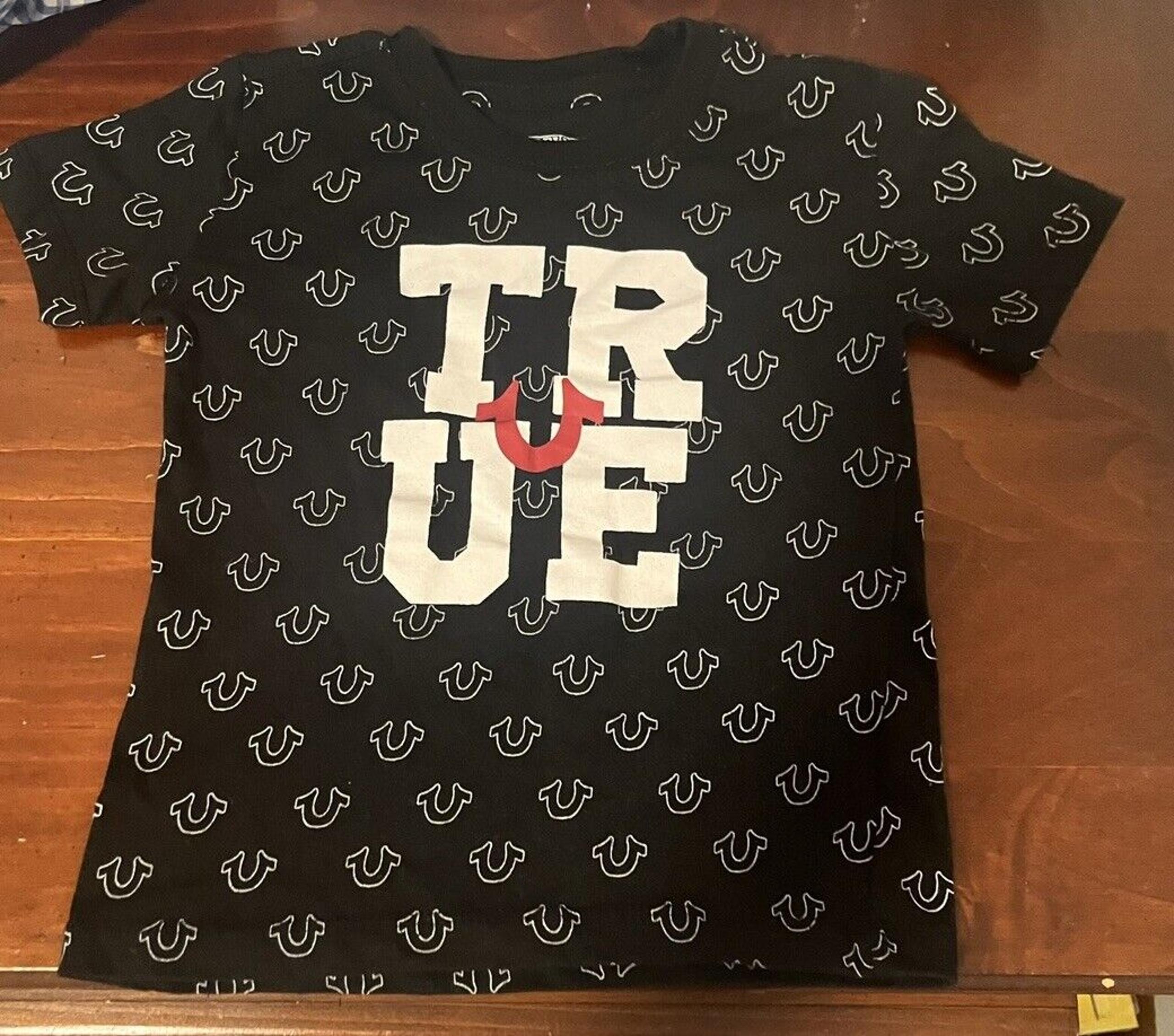 TRUE RELIGION Graphic Logo Print Short Sleeve t-Shirt Boy's SZ 4 Small