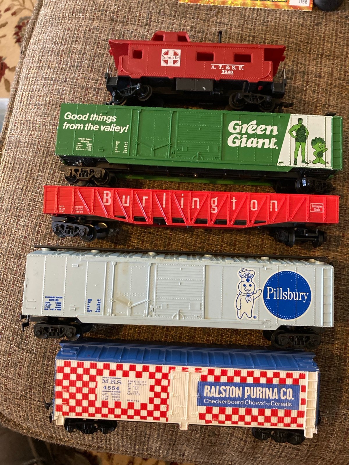 Collectible toy train cars