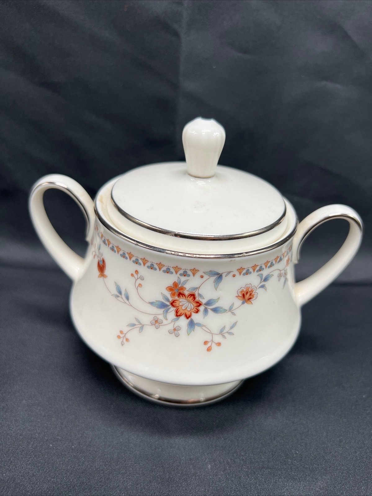 NORITAKE ADAGIO 7237 Pattern Sugar Bowl W Lid Japan China Floral Ivory China