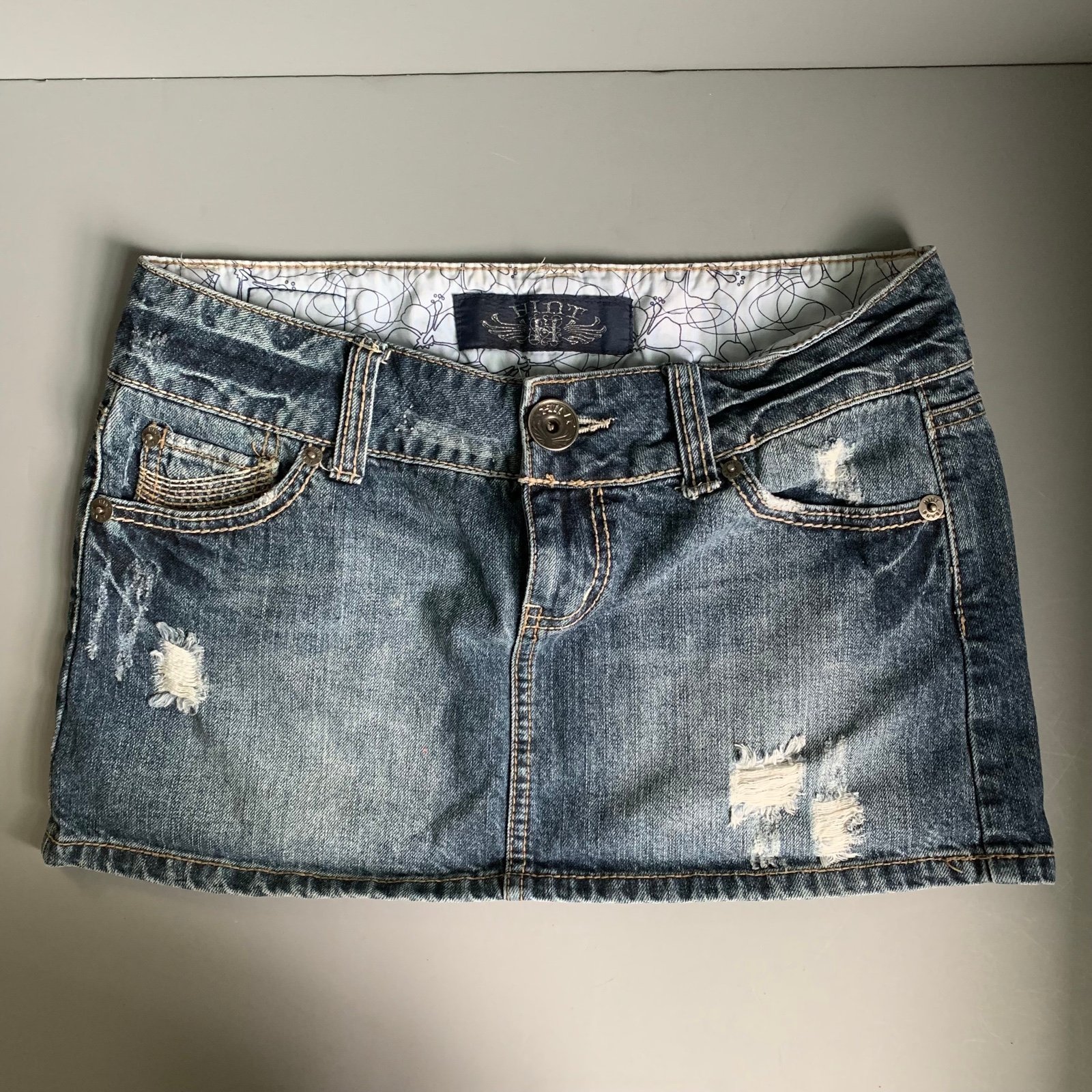 Urban Outfitters Y2K Hint Micro Mini Low Rise Distressed Denim Skirt 7 Rare
