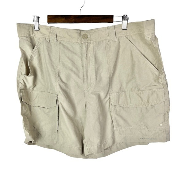 Columbia PFG Light Khaki Cargo Water Resistant Shorts 40