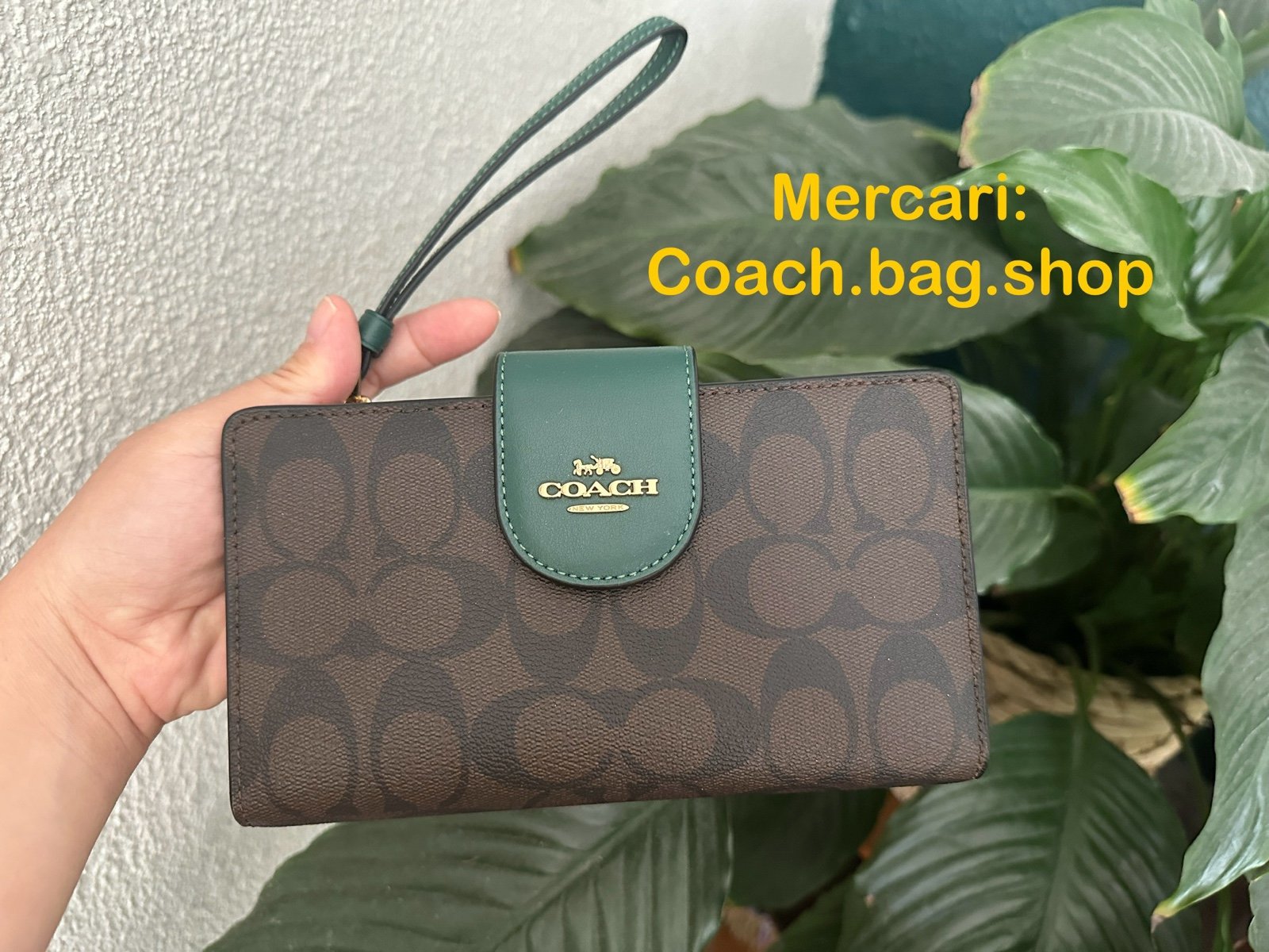 NWT - COACH Phone Wallet In Colorblock Signature Canvas - C2874 Brown/Dark Pine
