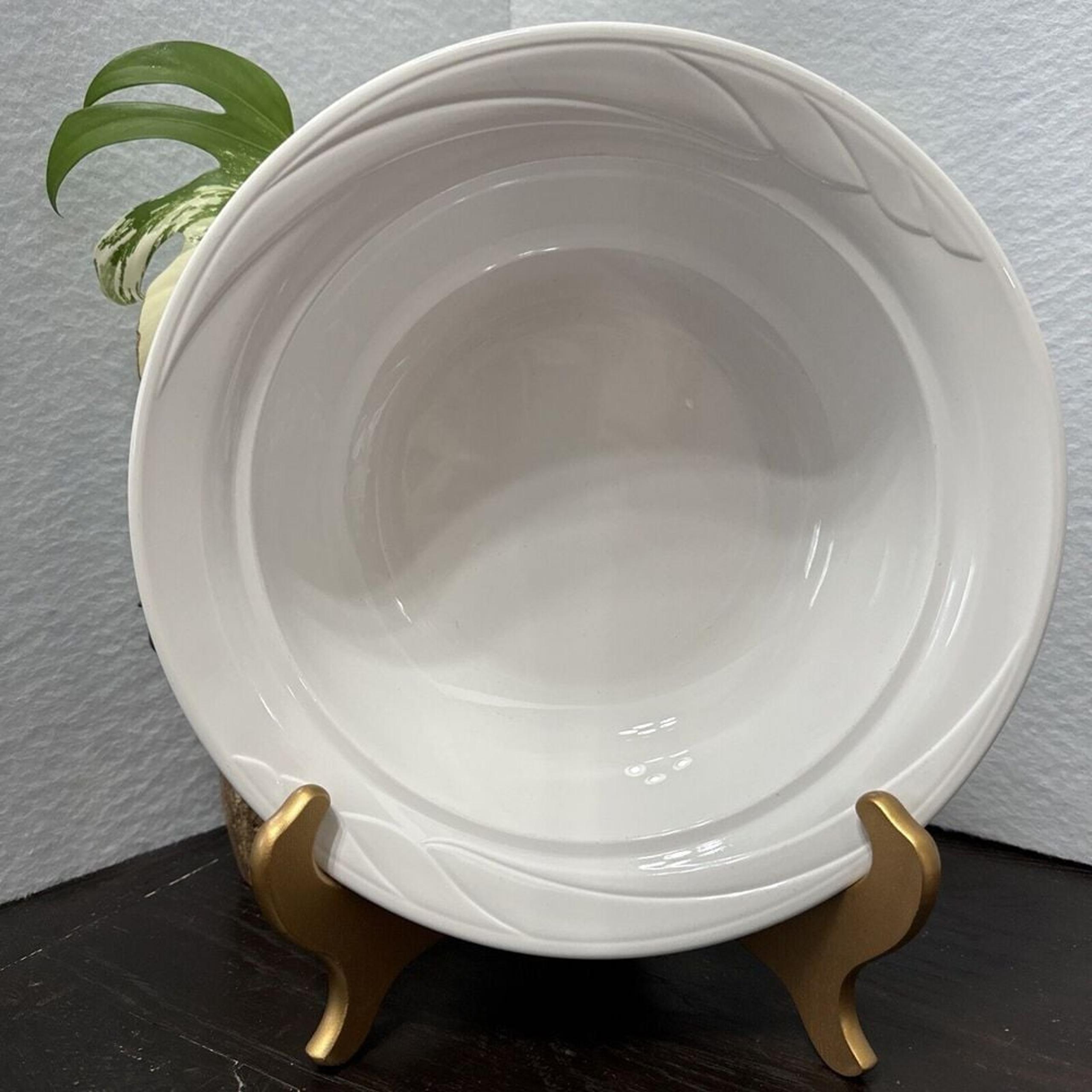 White Corning Ware L-22 12 Casual Round Large Serving Pasta Bowl