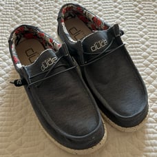 New Hey Dude Men's size 13
