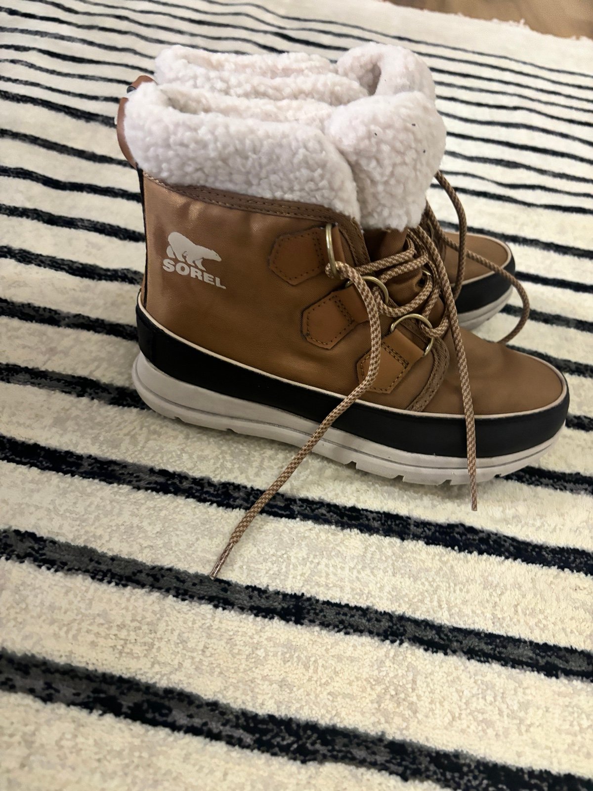 Sorel Womens Explorer Carnival Waterproof Insulated Winter Boots in Elk Size 6