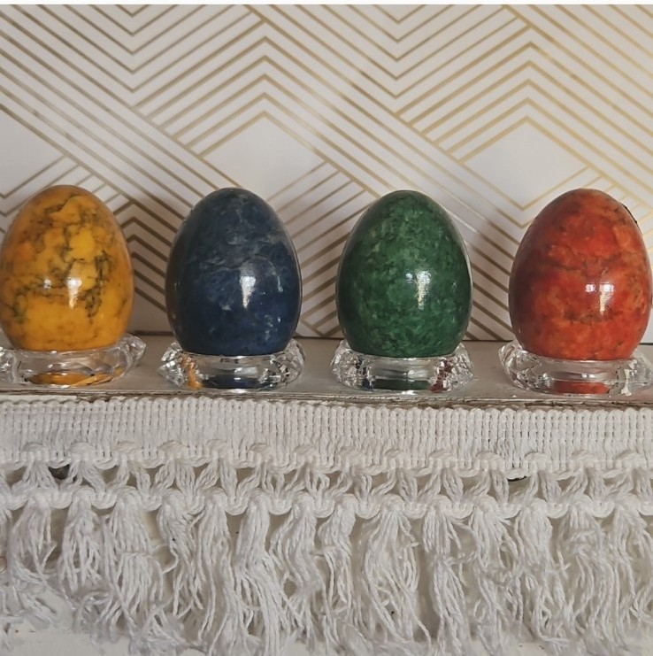 Made In ITALY 4 Alabaster Stone Eggs