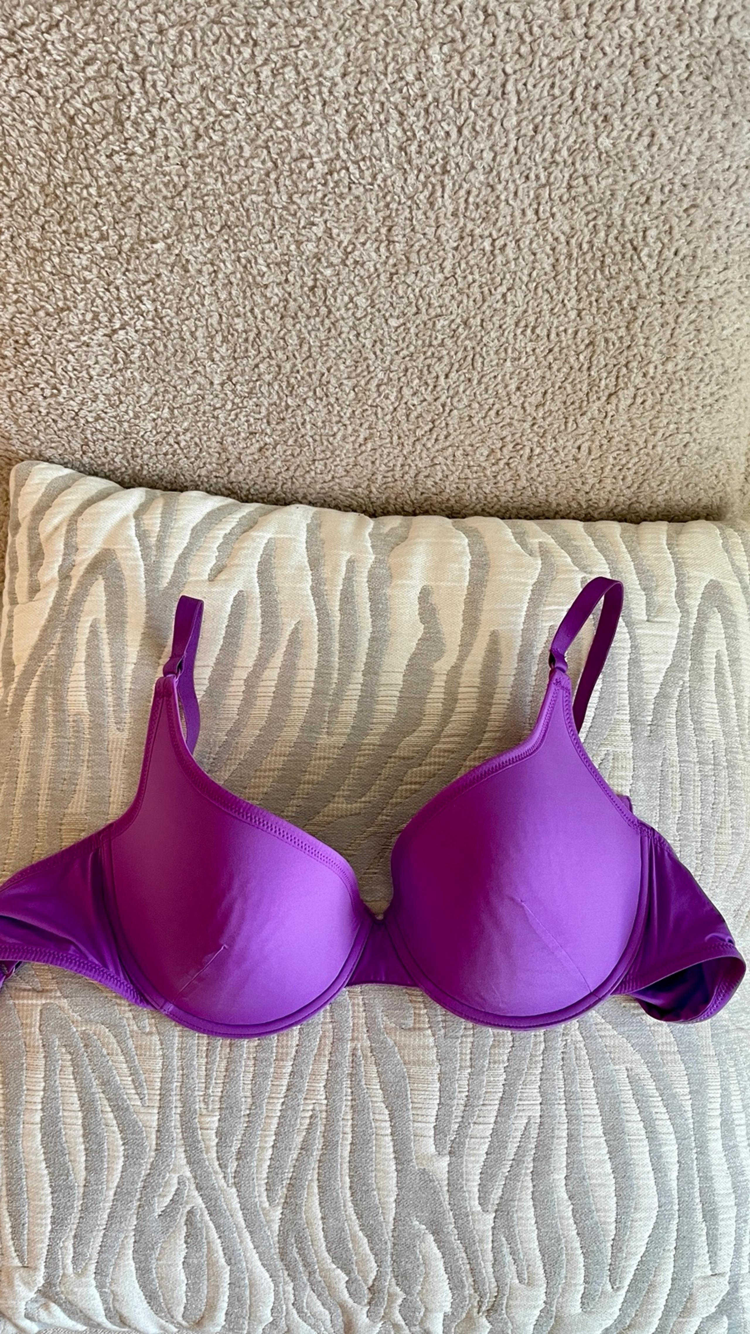 push up bra size 36C . Like new. Worn once - Lise Charmel