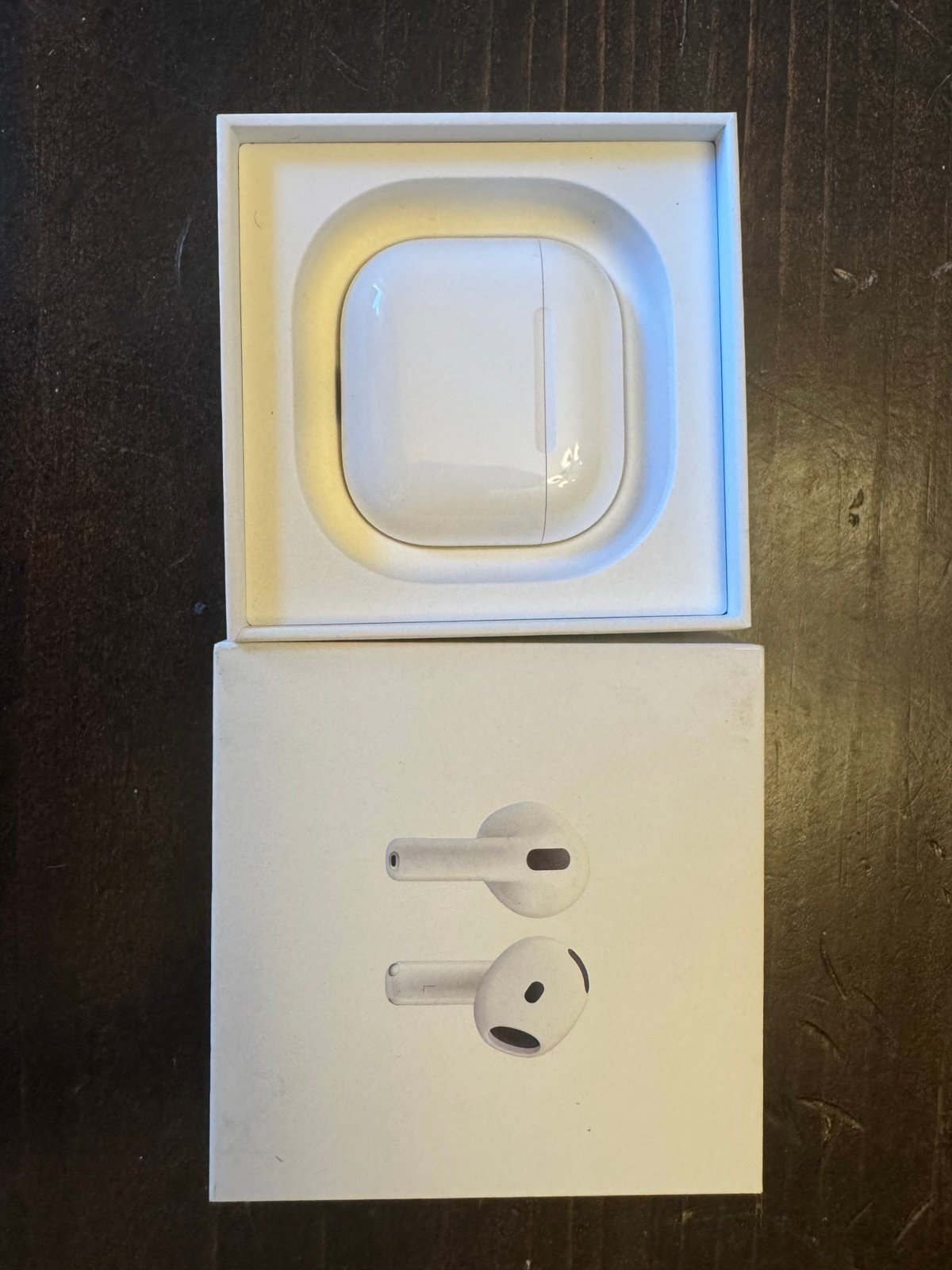 AirPods 4