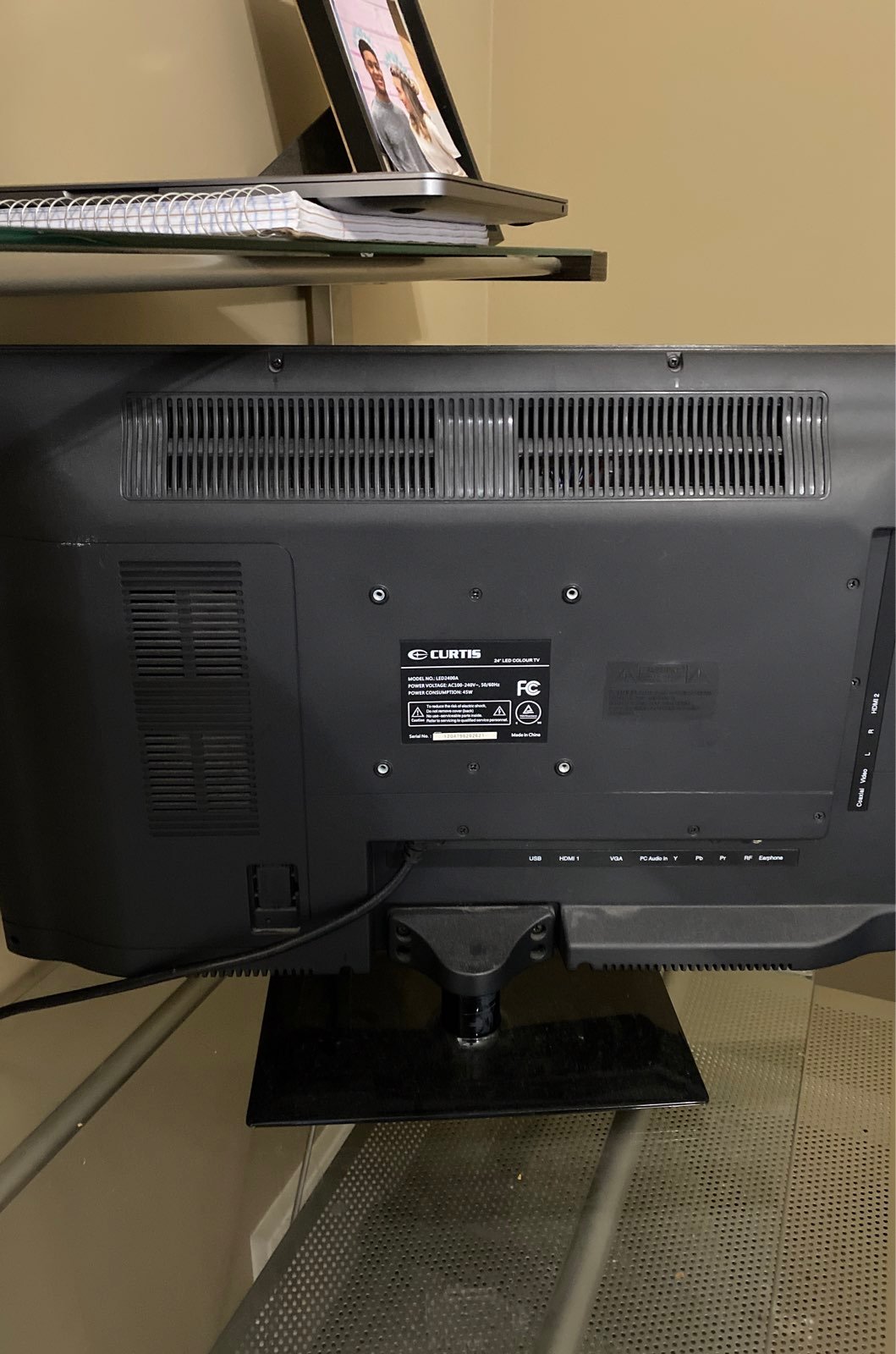 24' led colour tv