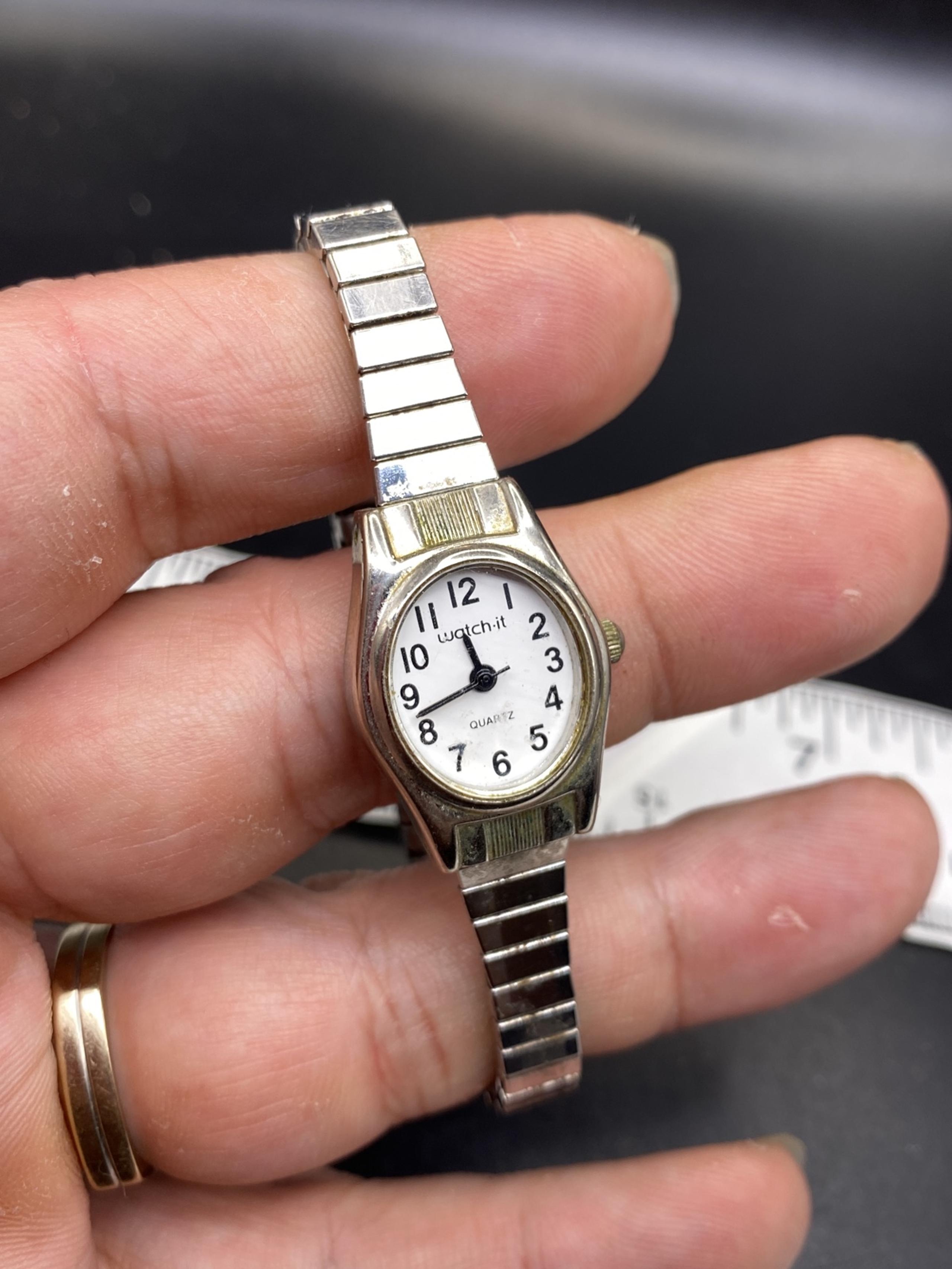 Watch it elastic strap Watch for women
