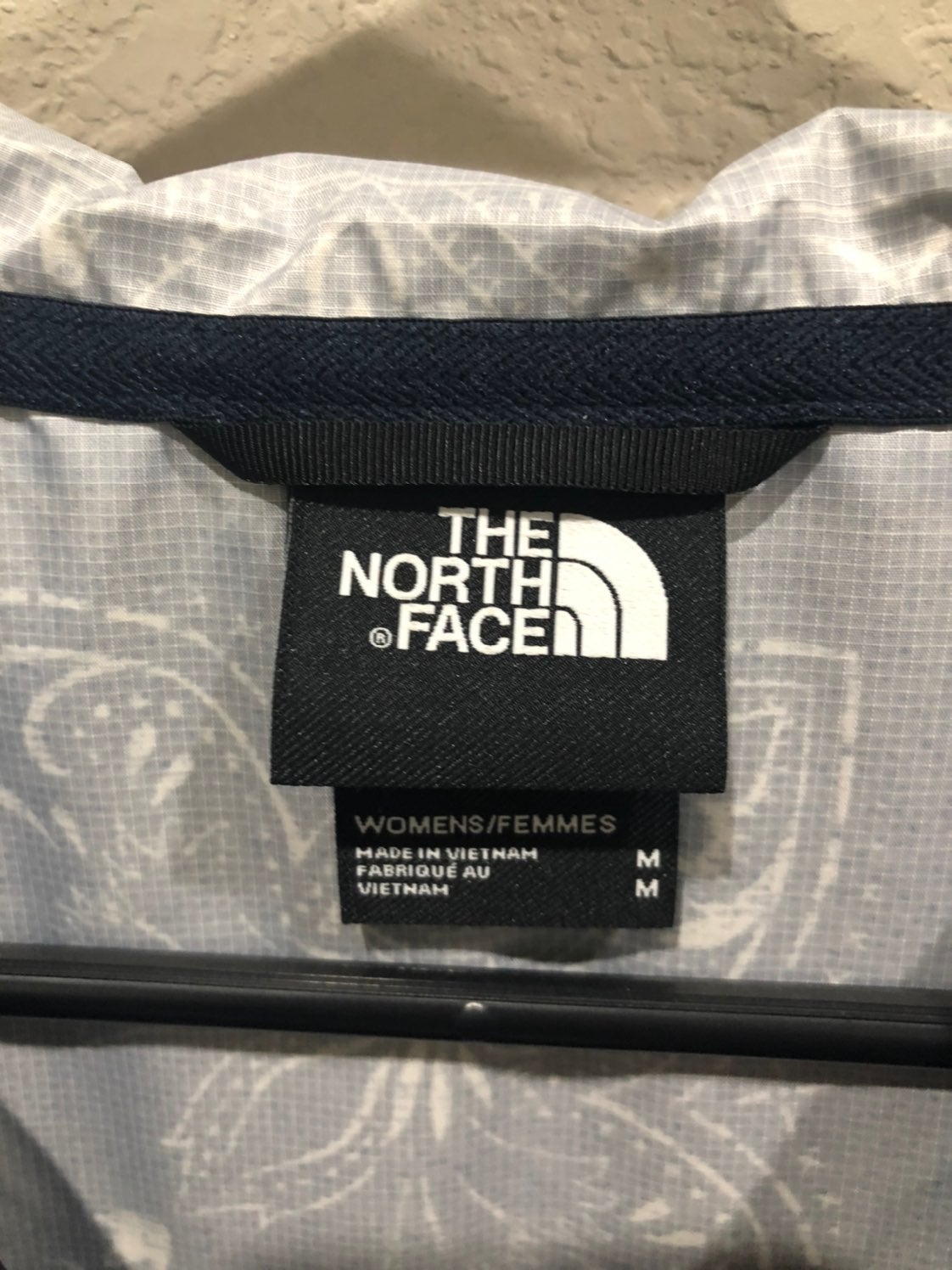THE NORTH FACE Blue Paisley Fanorak NWT